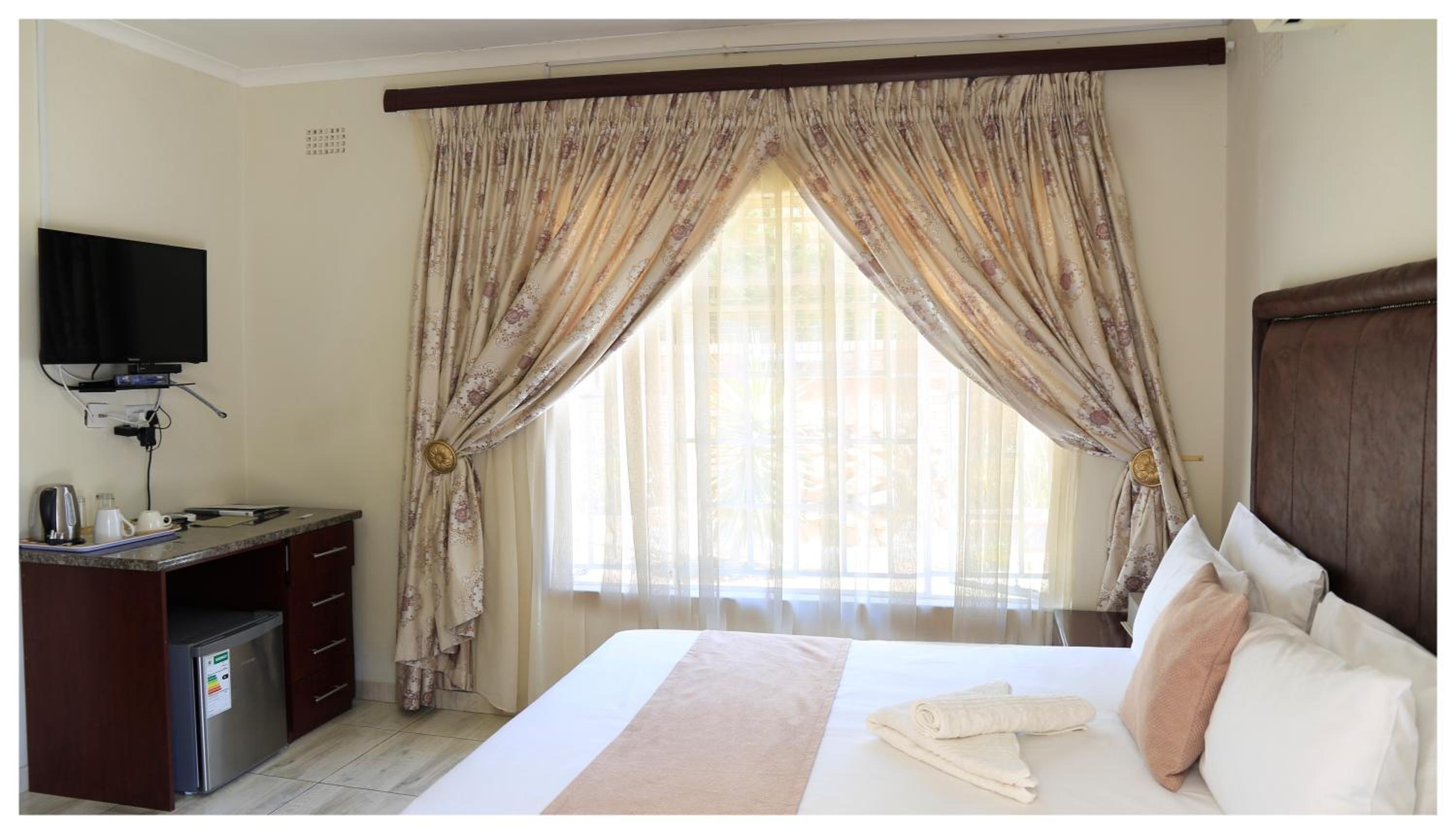 Deluxe Double Room photo 3
