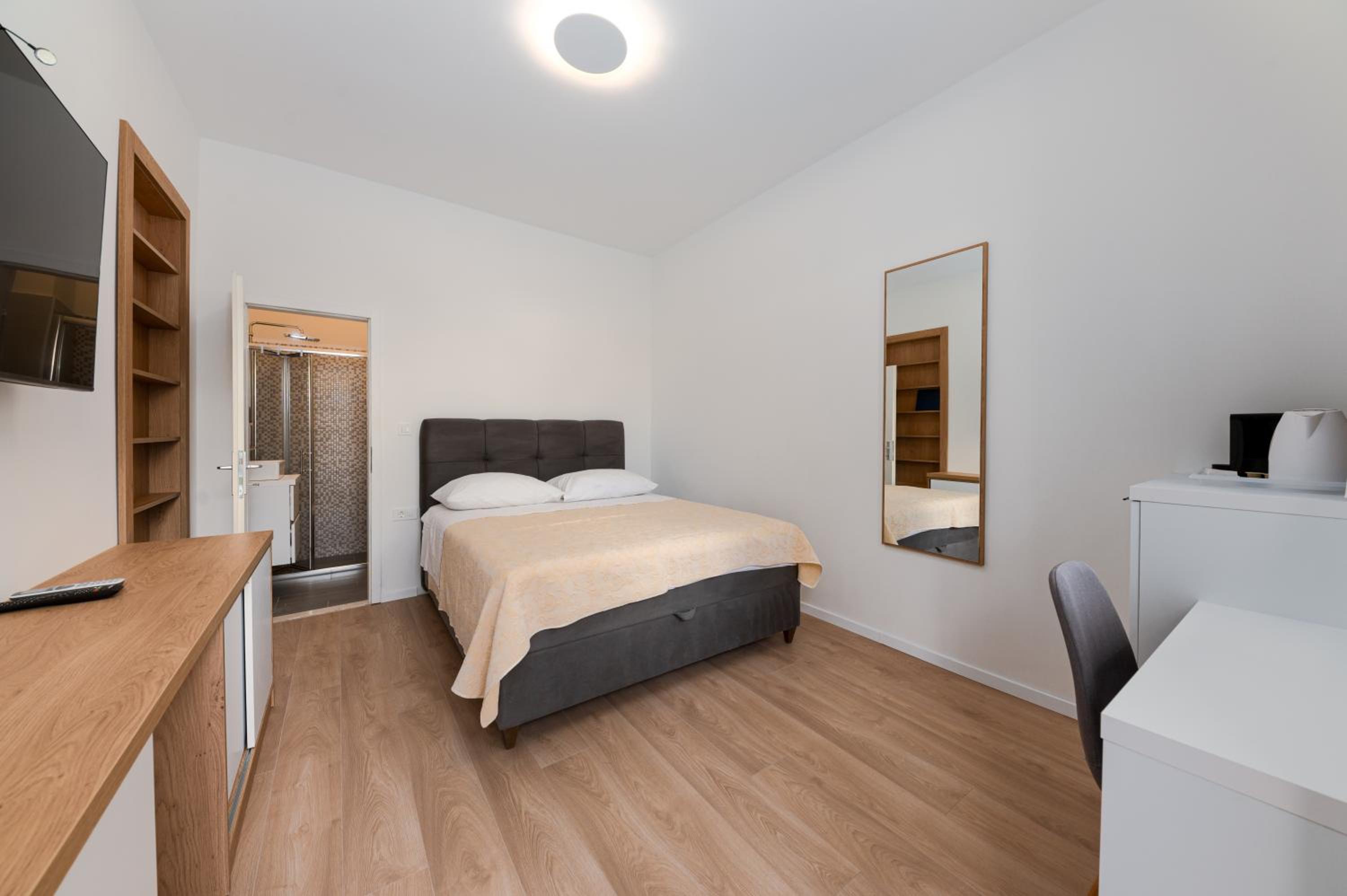 Standard Double Room photo 2