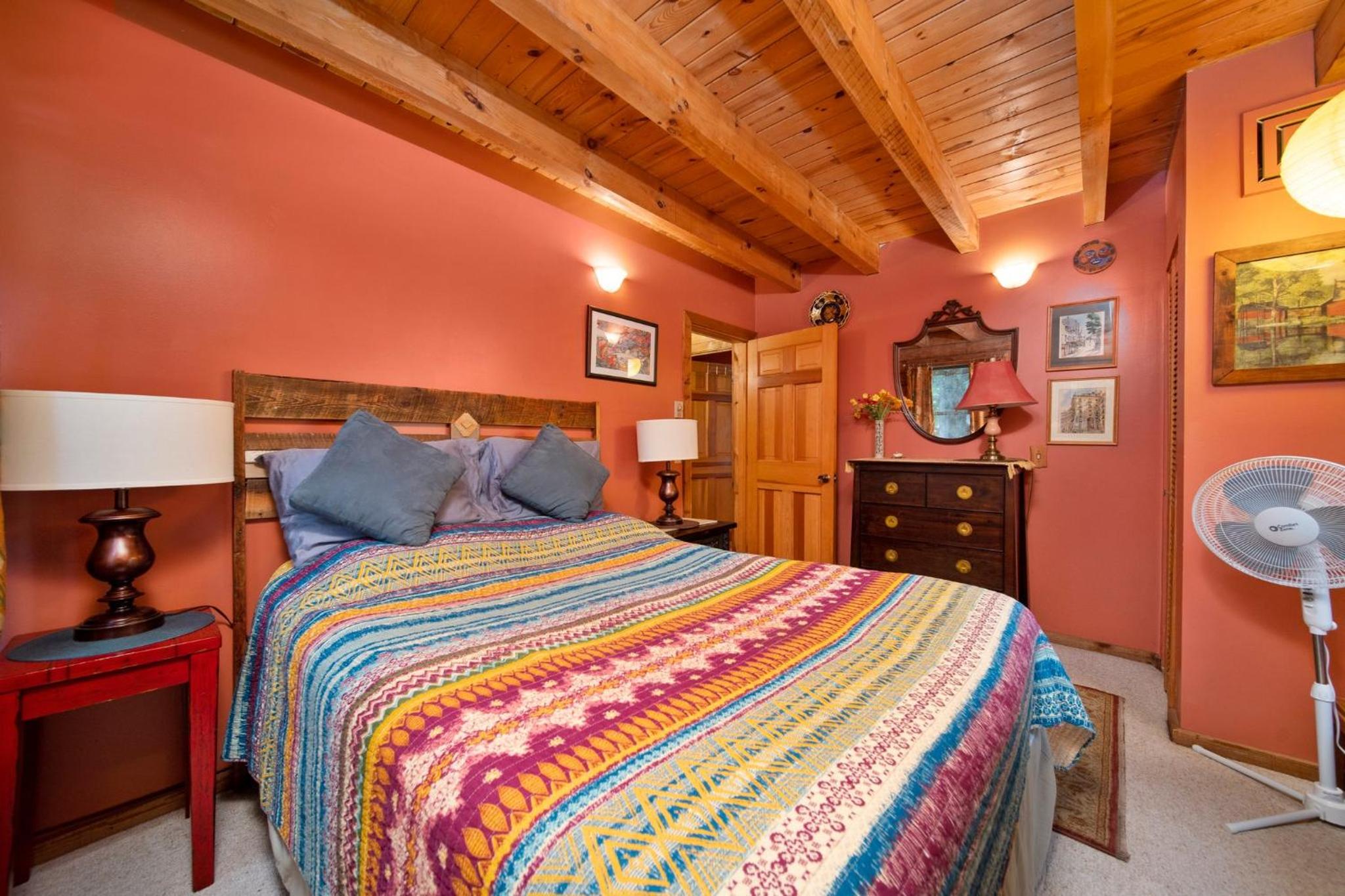 Four-Bedroom House photo 2