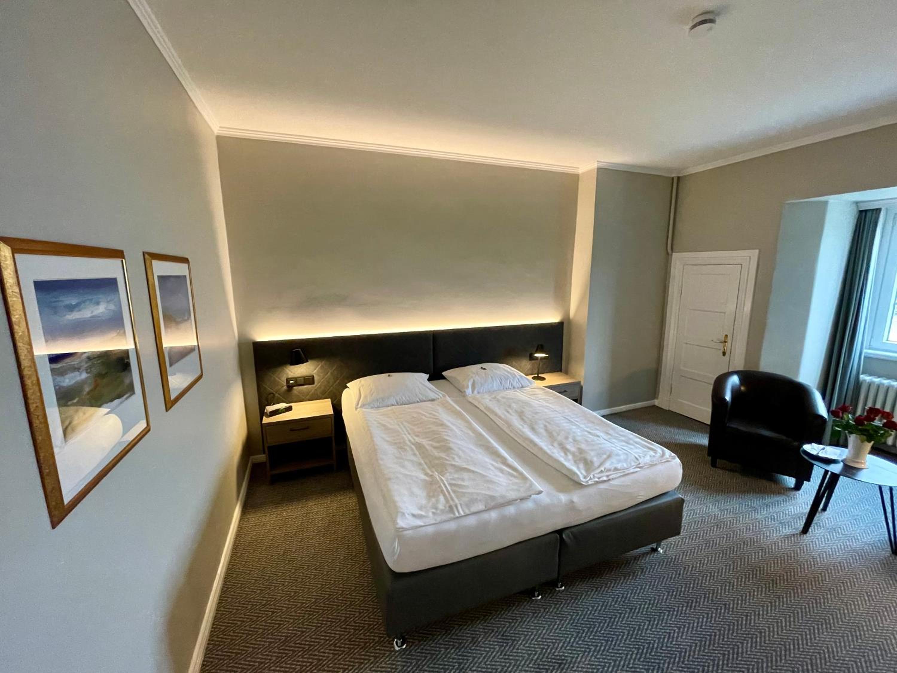Deluxe Double Room with Sea View photo 2