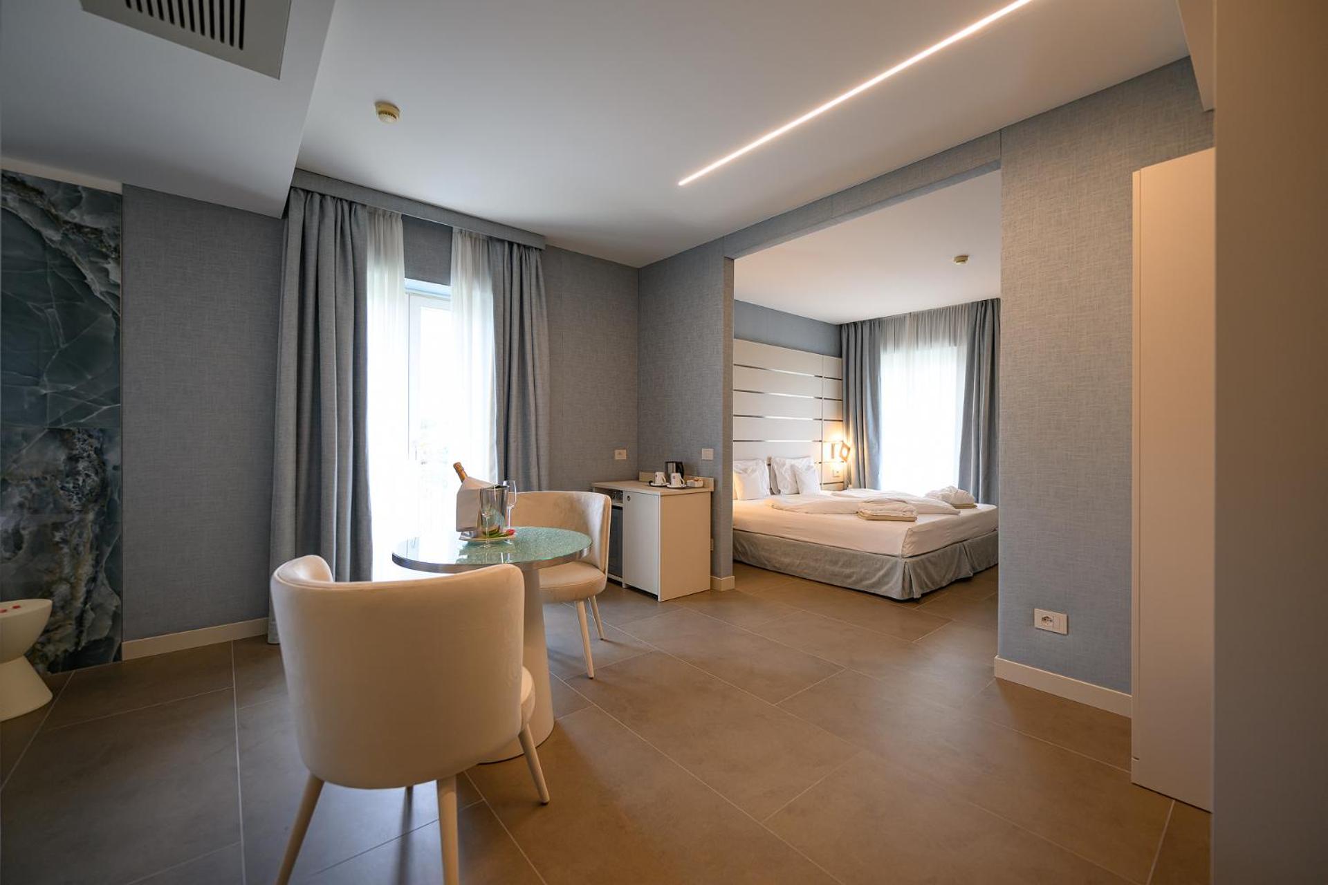 King Room with Spa Bath photo 3