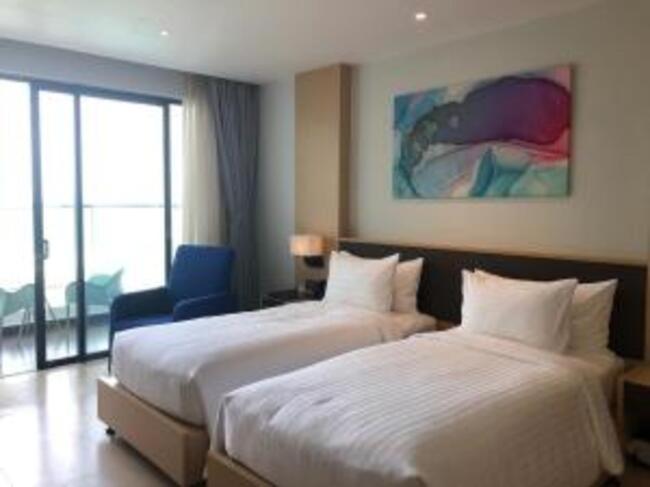 Twin Room with Sea View photo 3