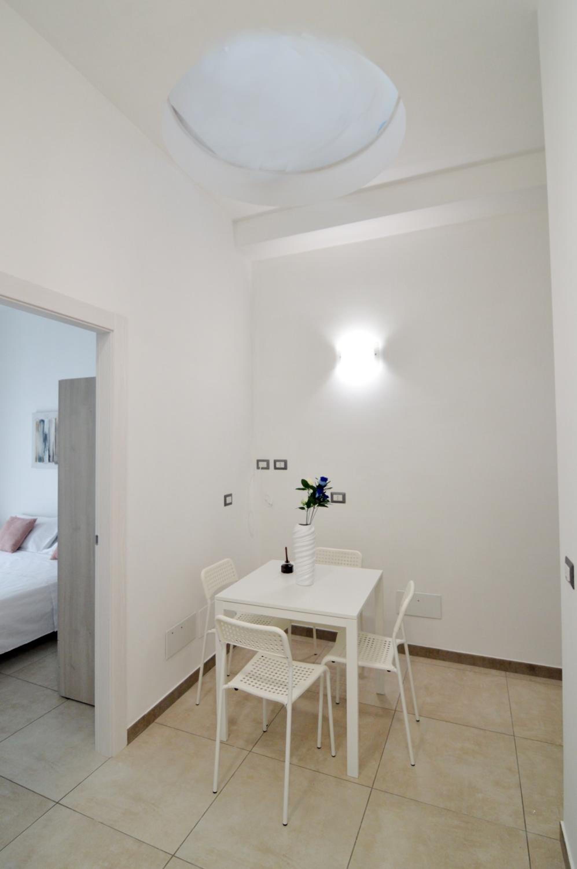 Two-Bedroom Deluxe Apartment with Balcony photo 3