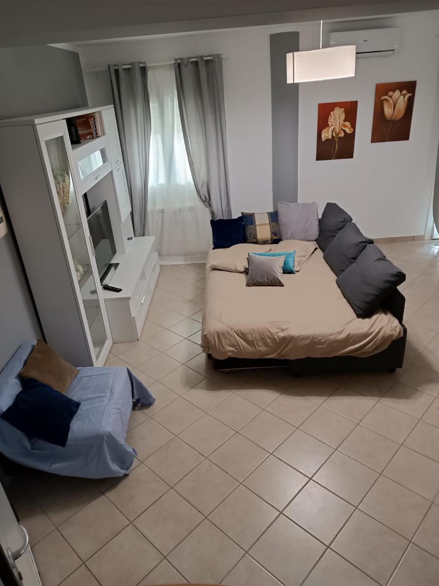 One-Bedroom House photo 3