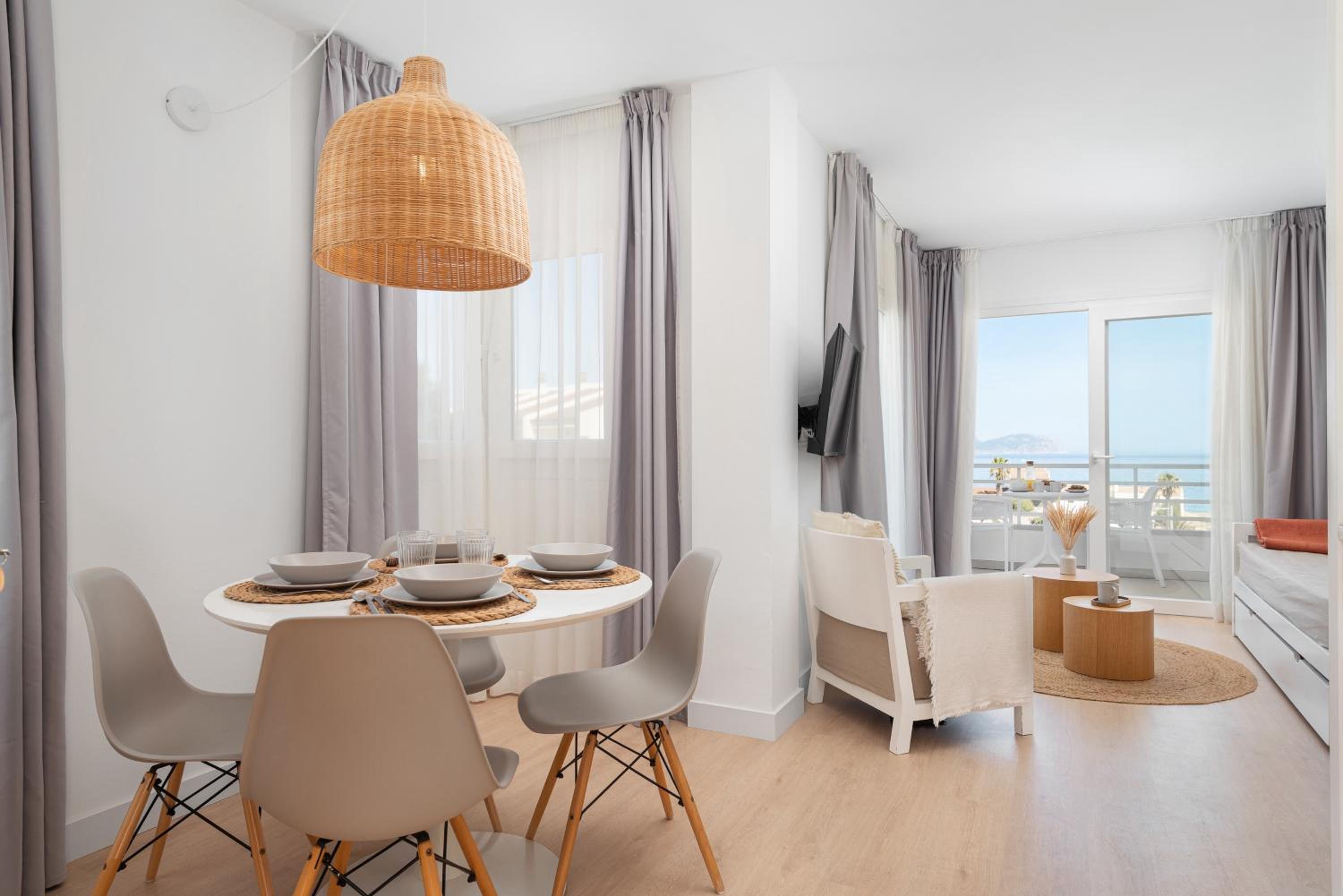 One-Bedroom Premium Apartment with Ocean View photo 3