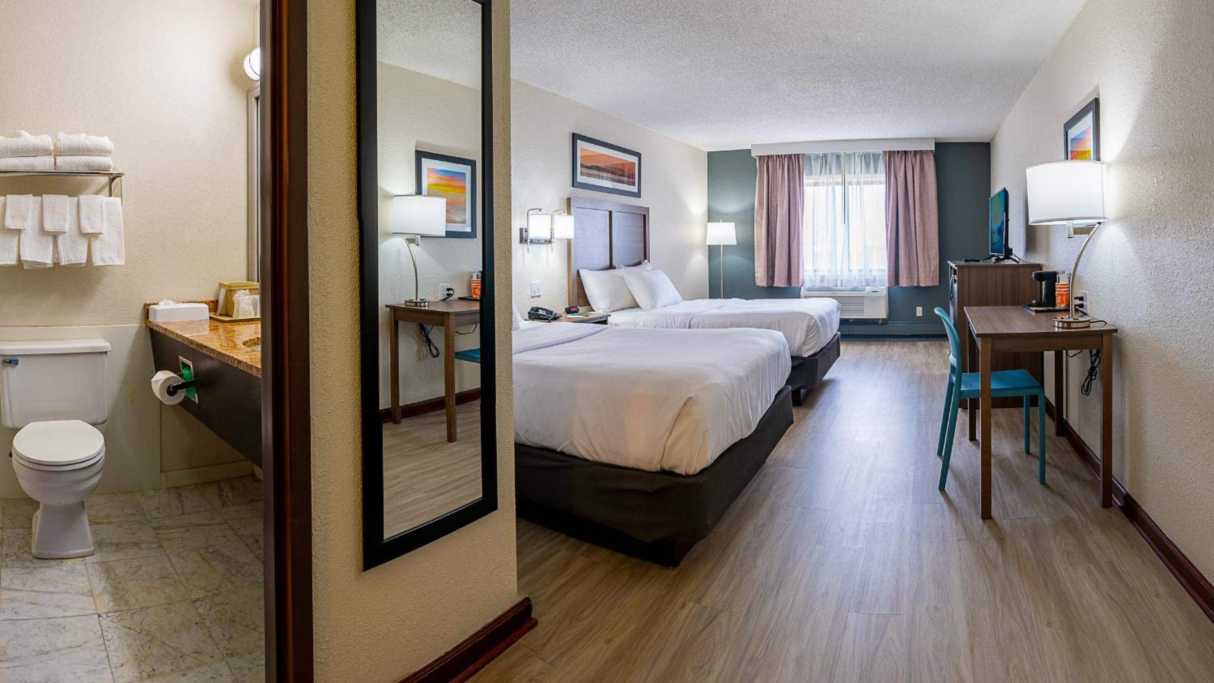 Standard Double Room with Two Double Beds - Photo 3