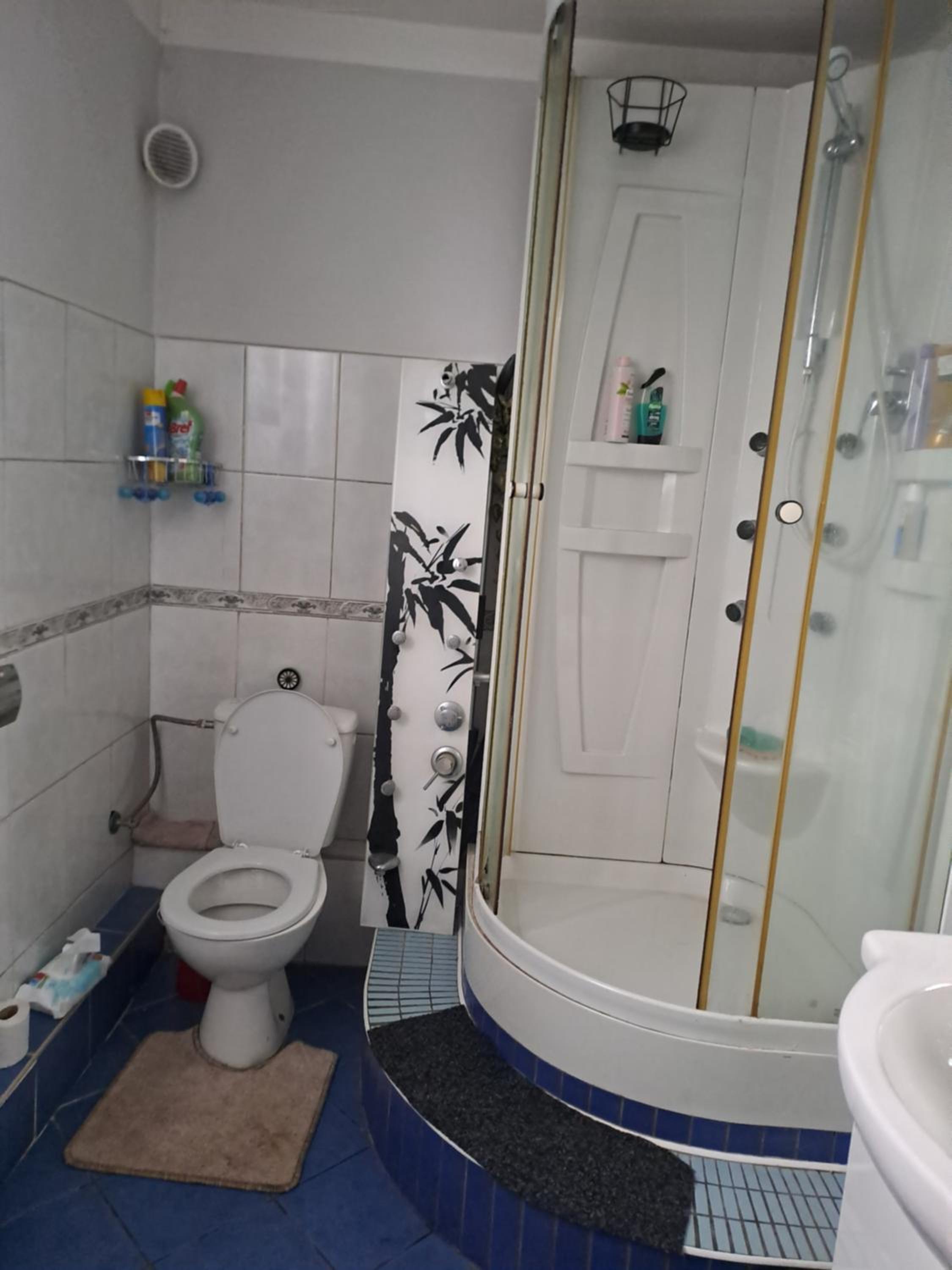 Family Room photo 2