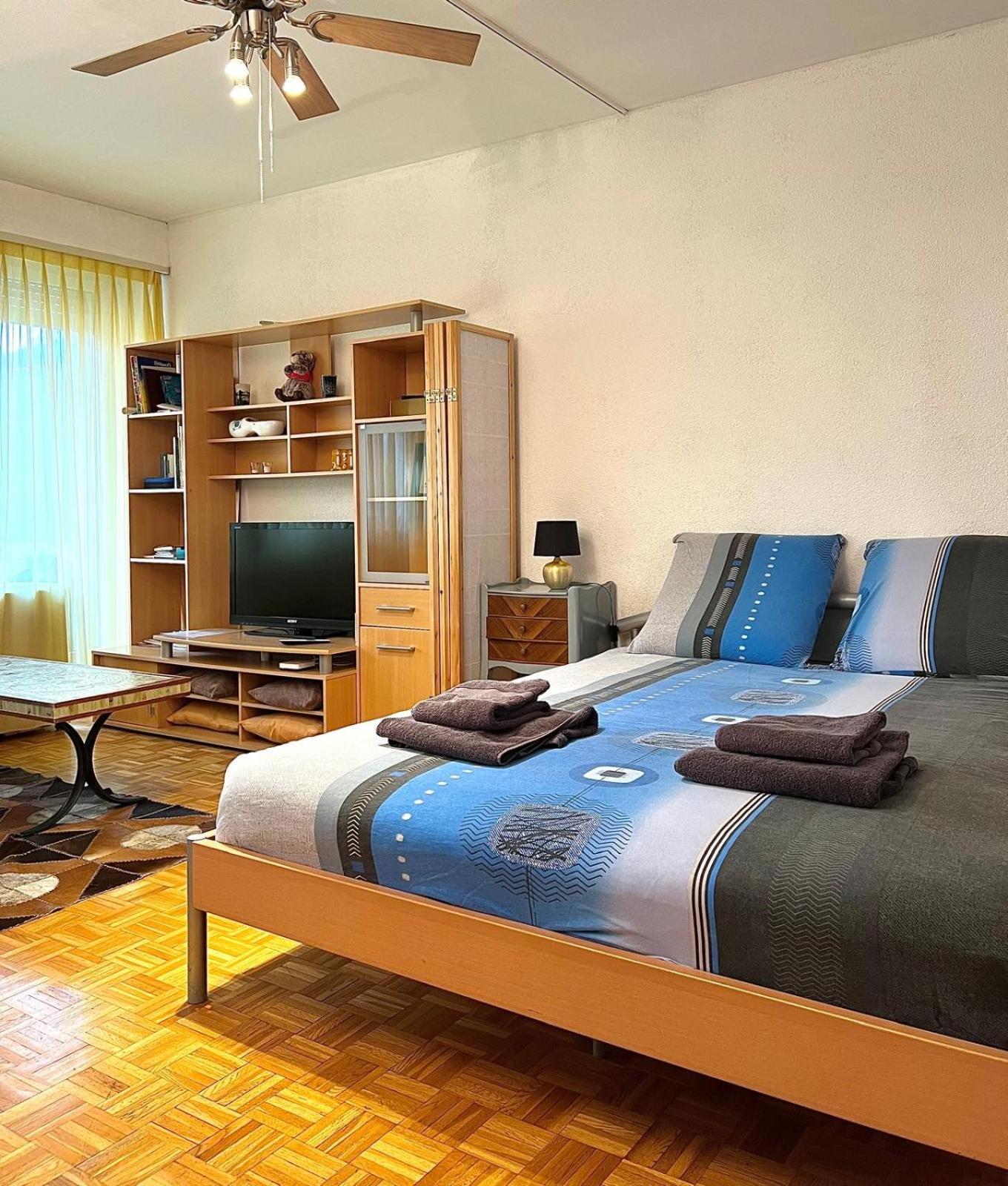 Apartment photo 1