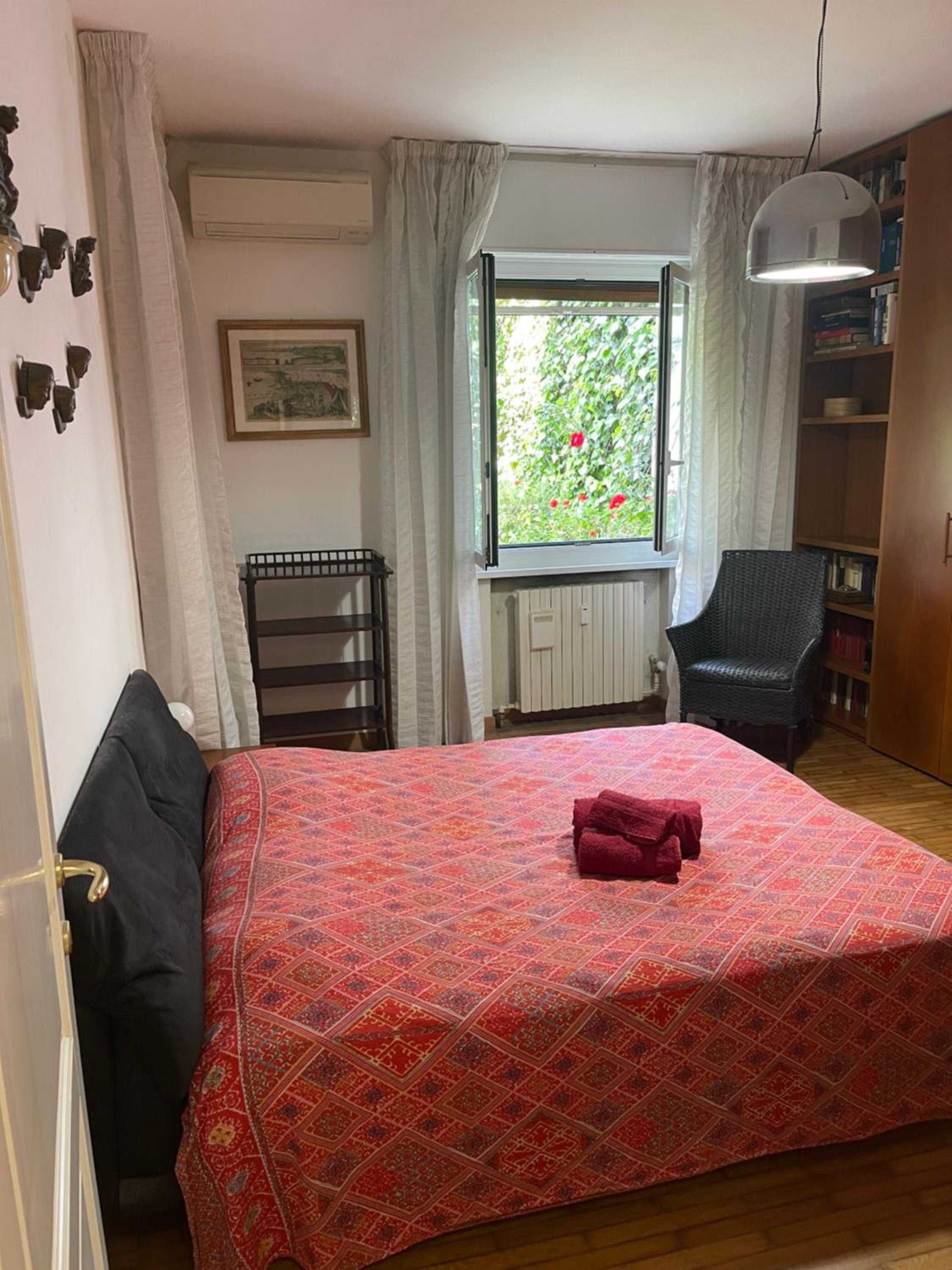 One-Bedroom Apartment With Garden