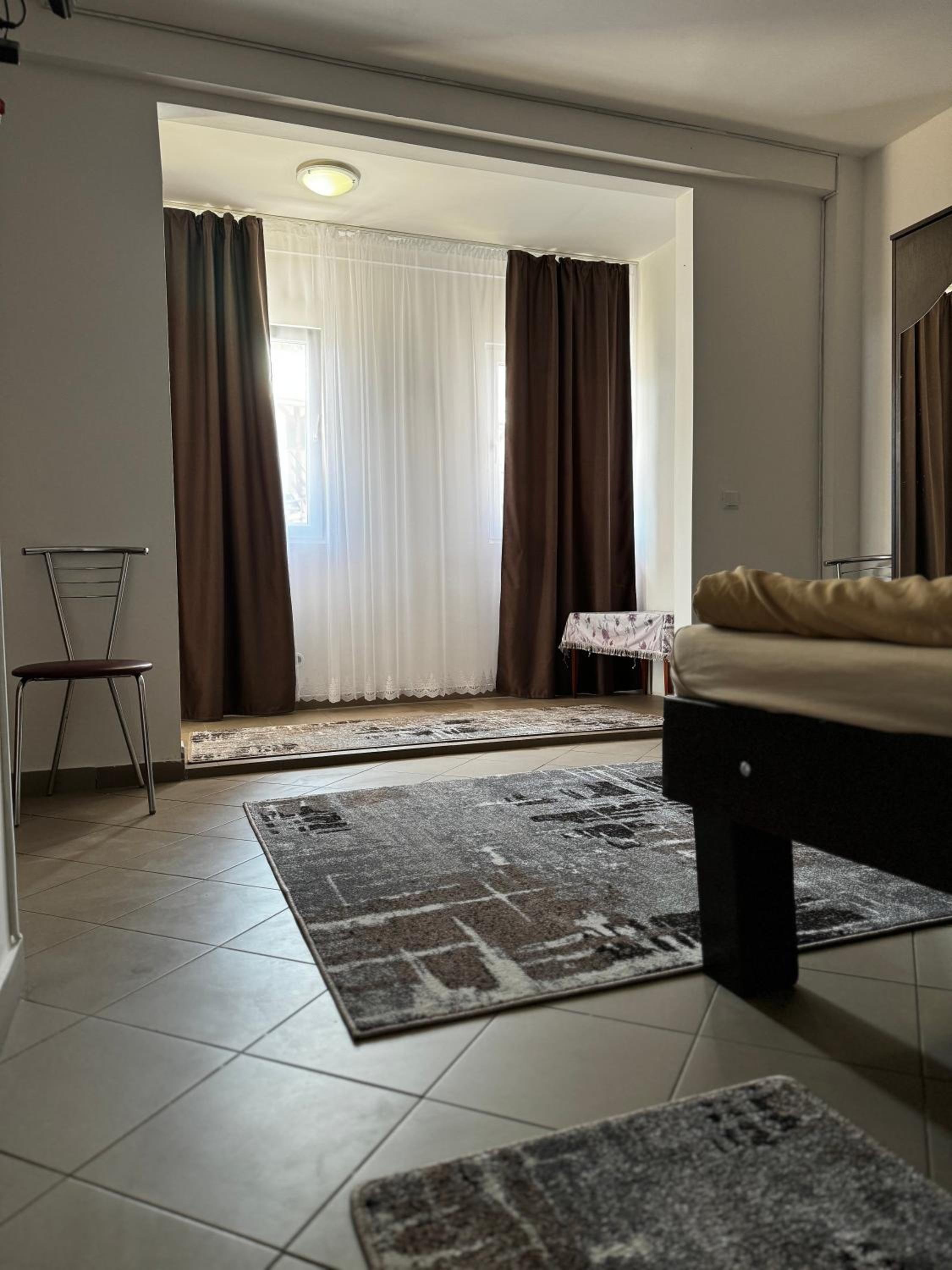Budget Double Room photo 3