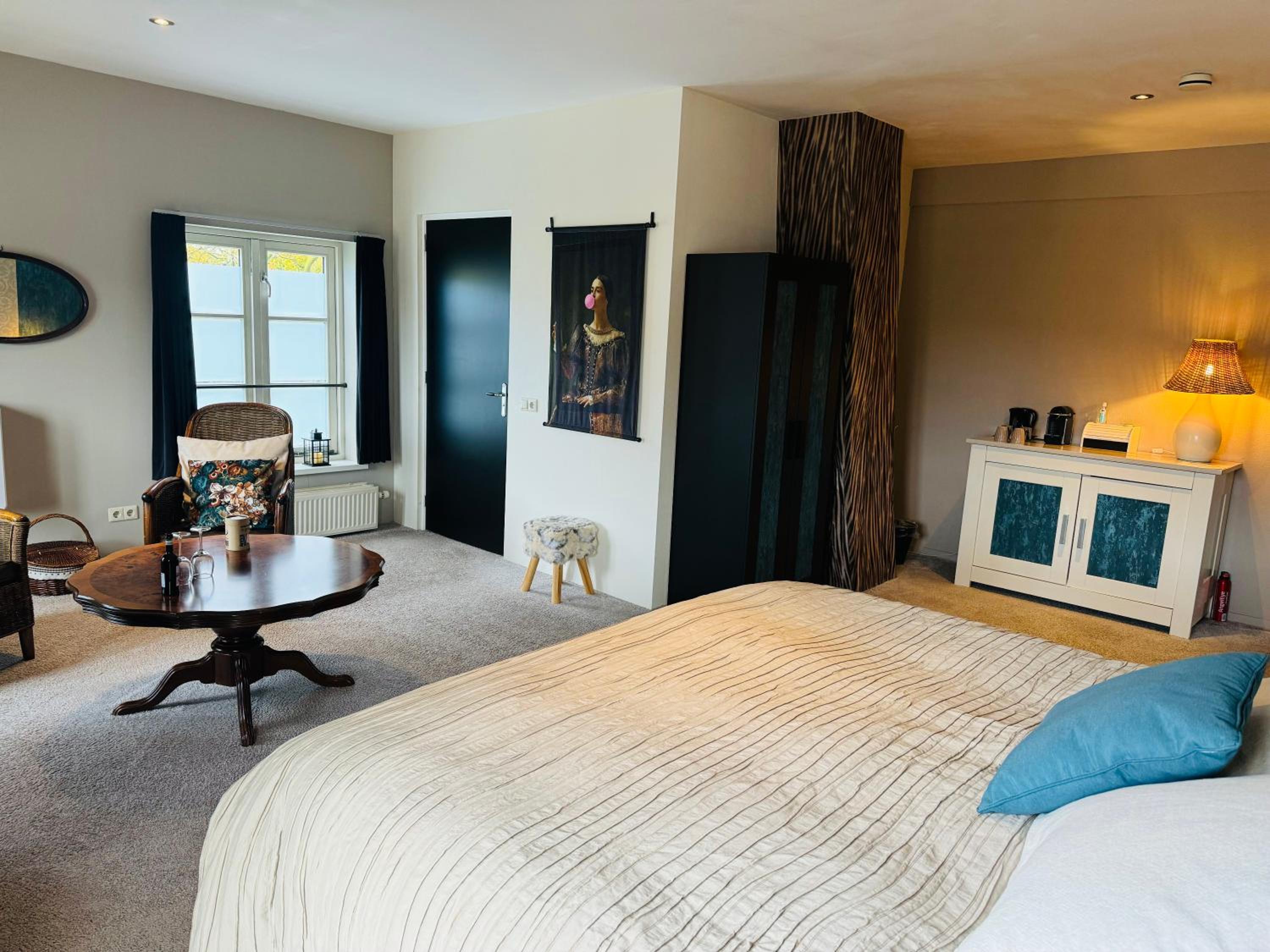 Superior King Room photo 3
