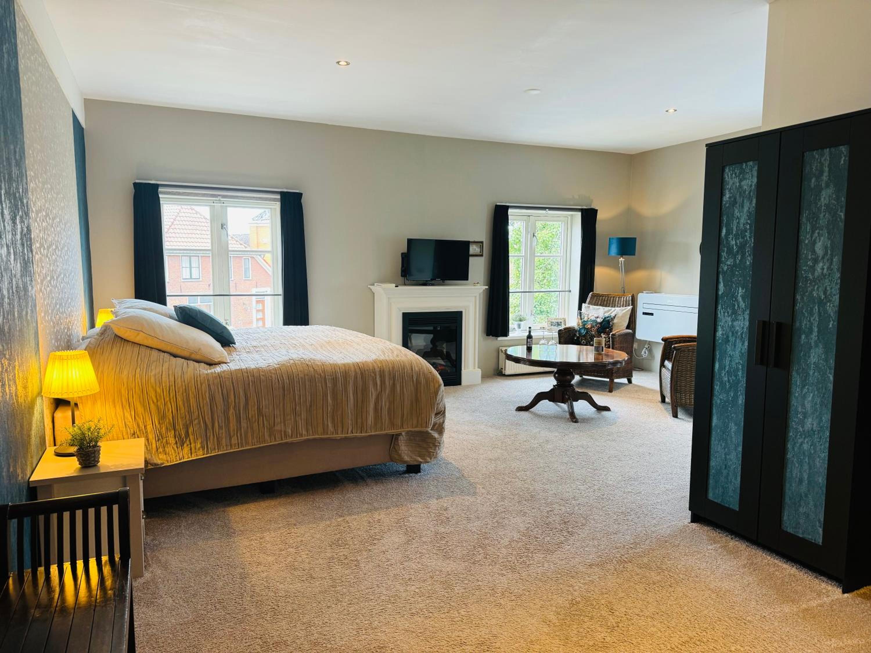 Superior King Room photo 1