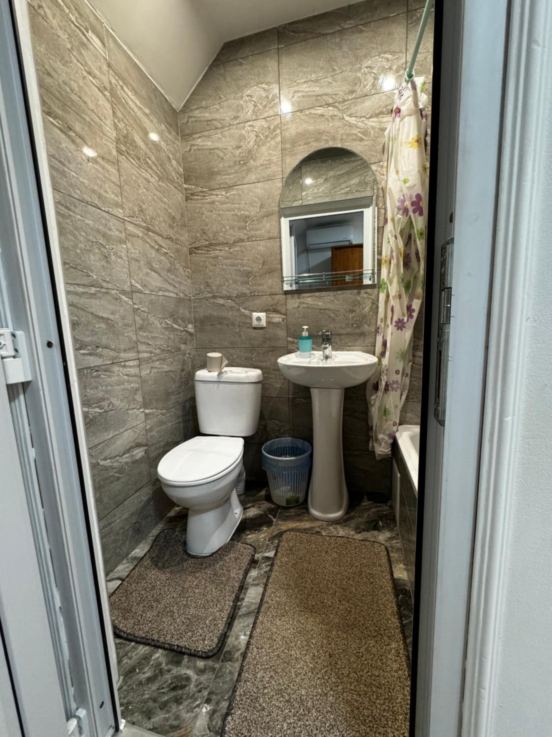Twin Room with Shower photo 1