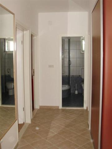 Two-Bedroom Apartment - Photo 7