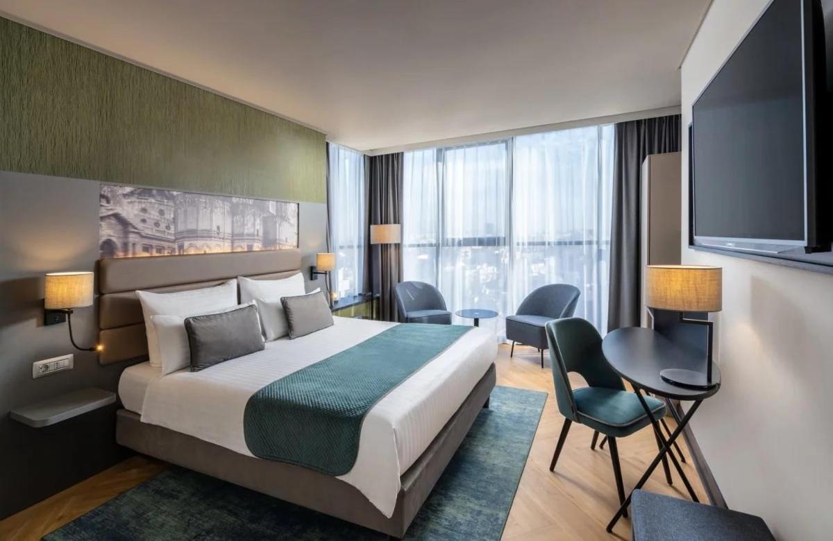 Deluxe Family Suite photo 3