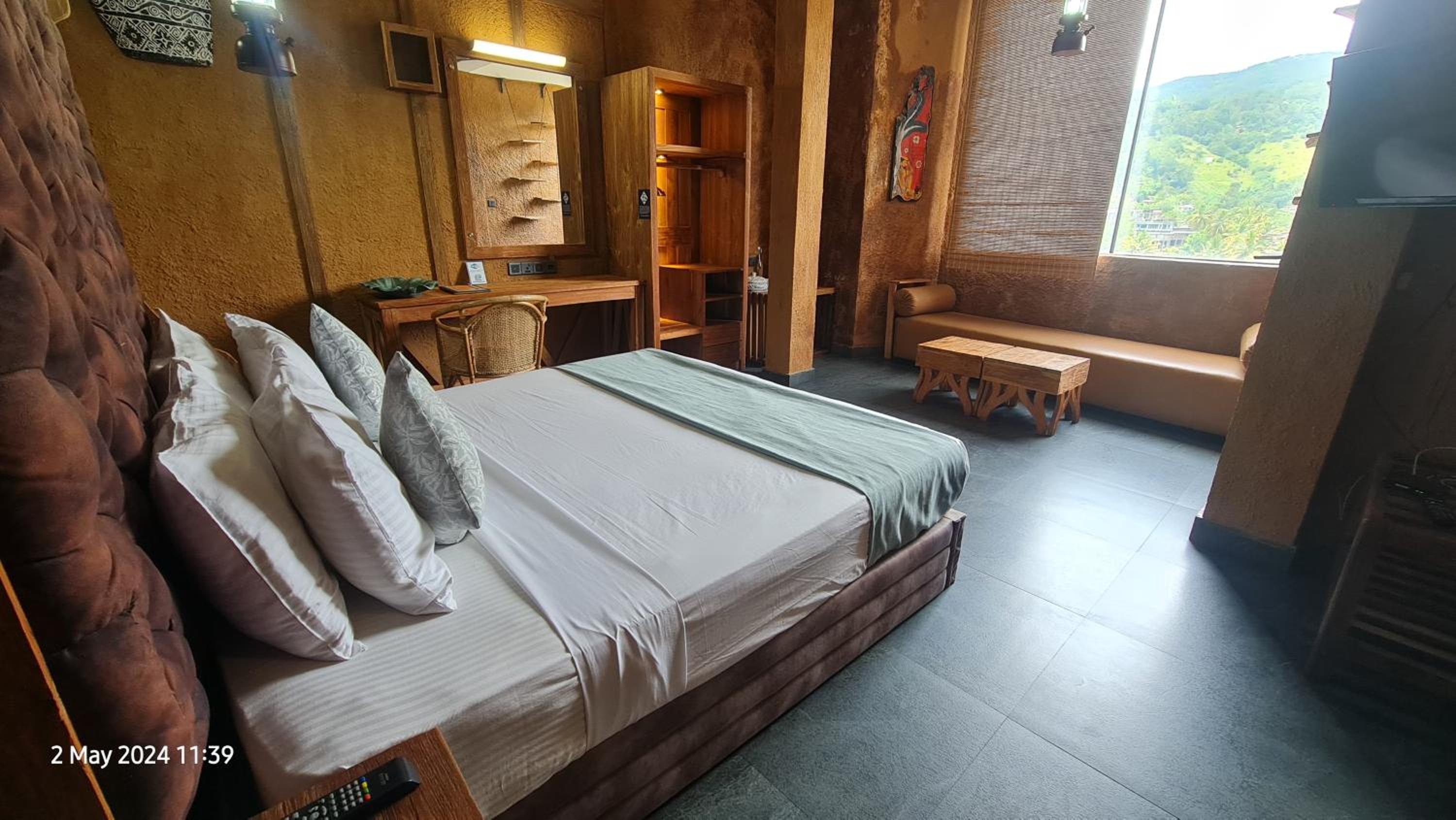 Deluxe Double Room with Bath