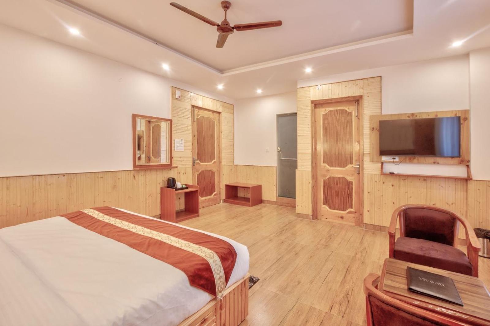 Deluxe Double Room with Balcony