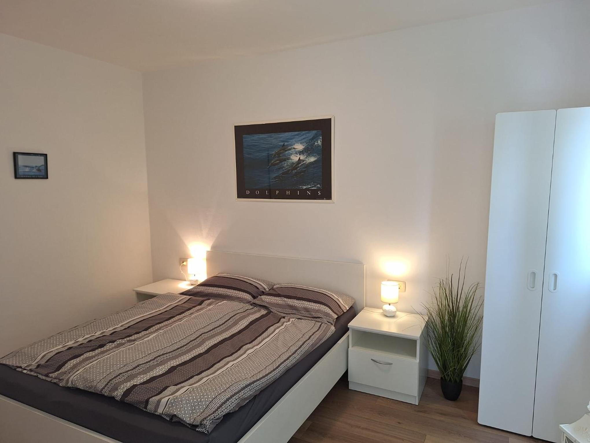 One-Bedroom Apartment with Balcony