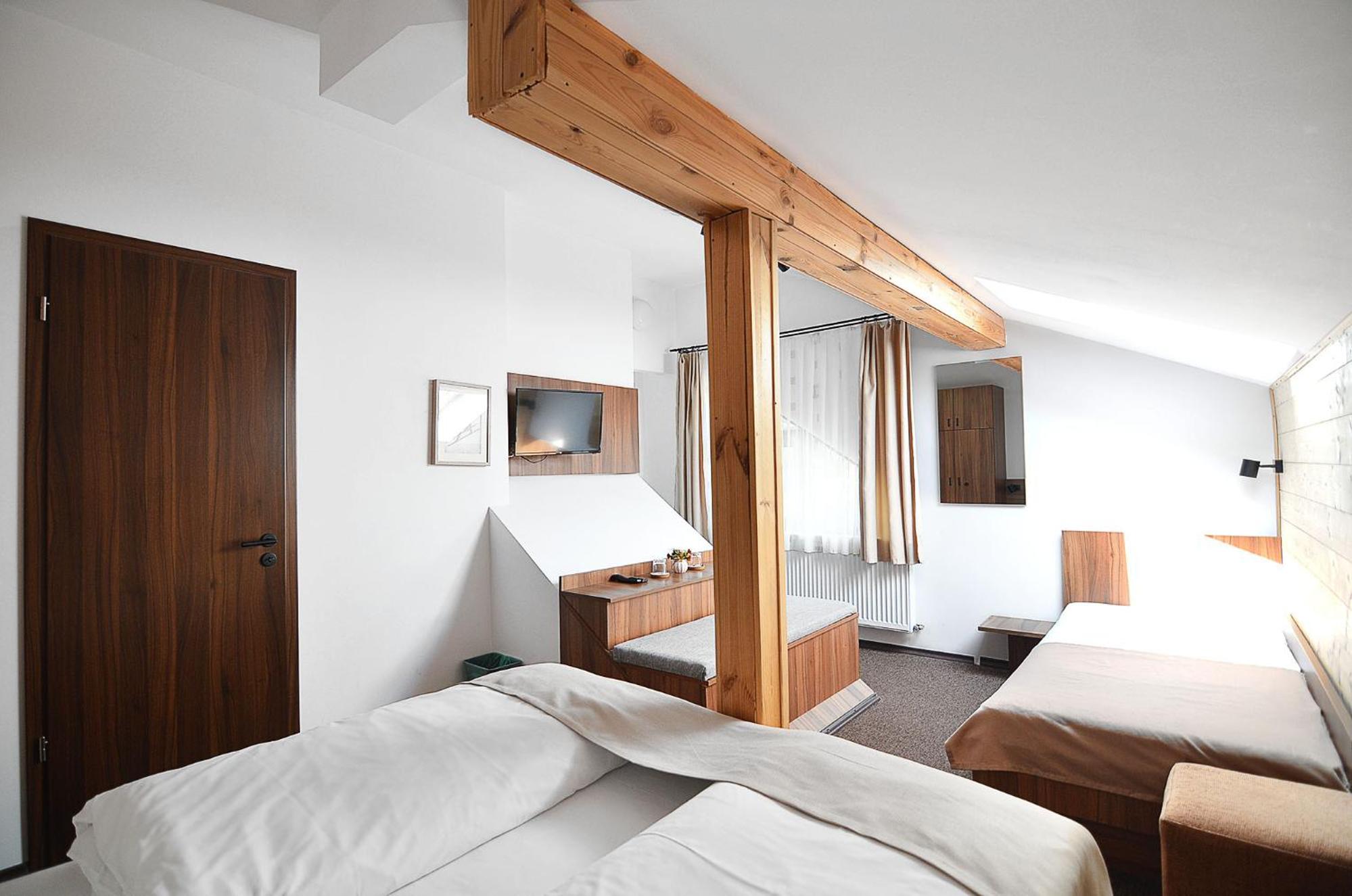 Triple Room with Balcony photo 1