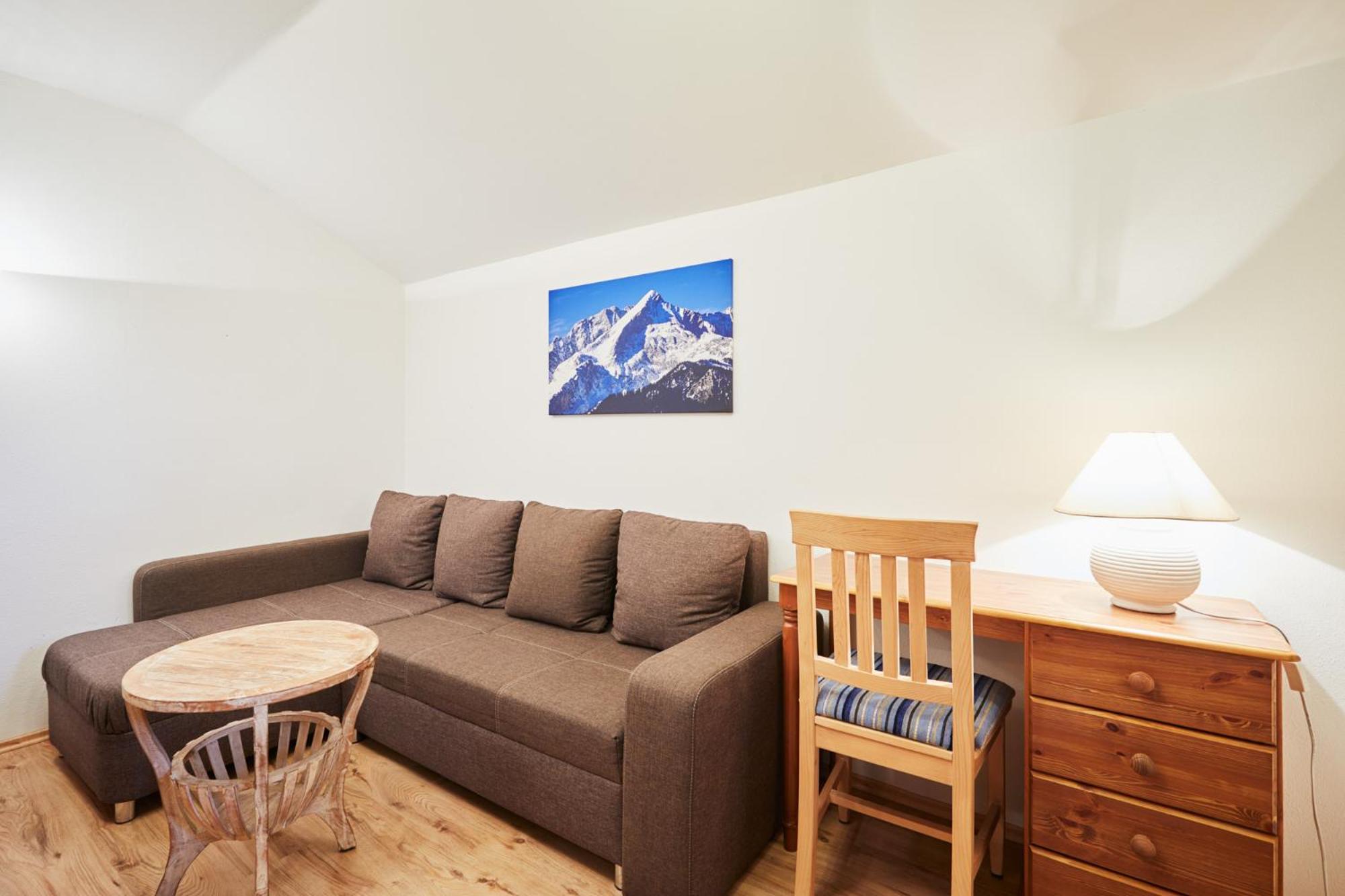 Apartment with Mountain View photo 1