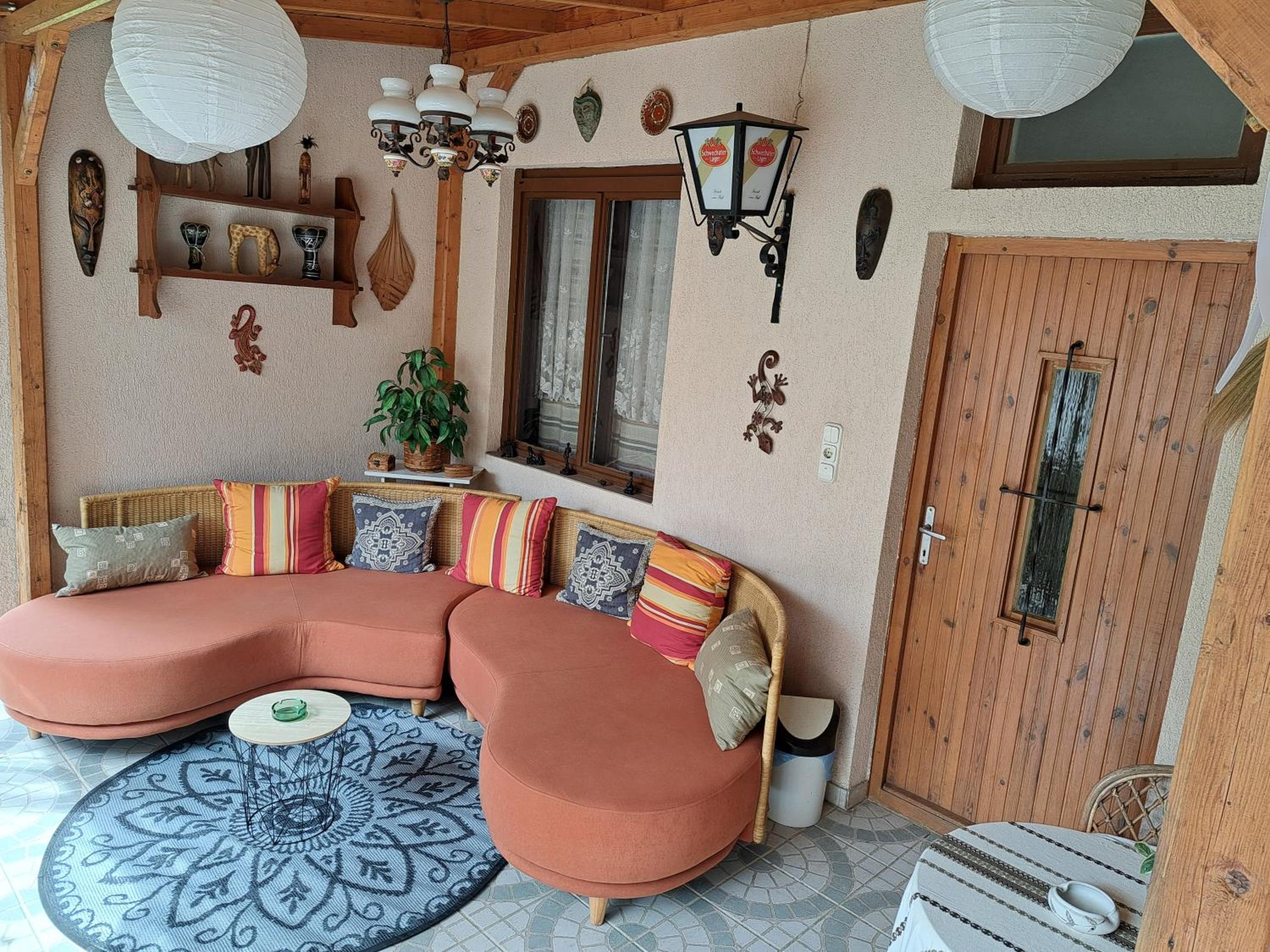 Apartment with Mountain View photo 3