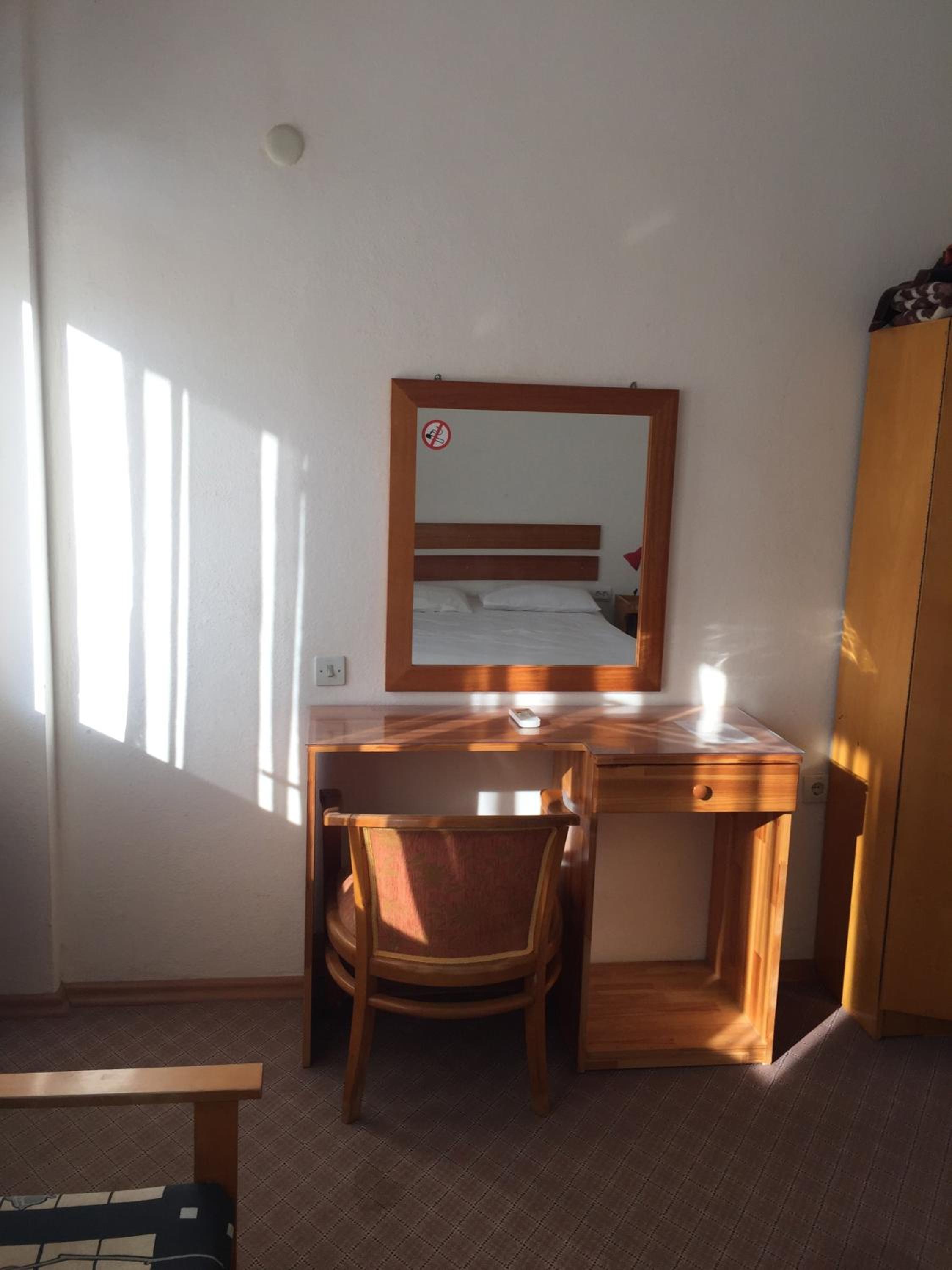 Double or Twin Room photo 2