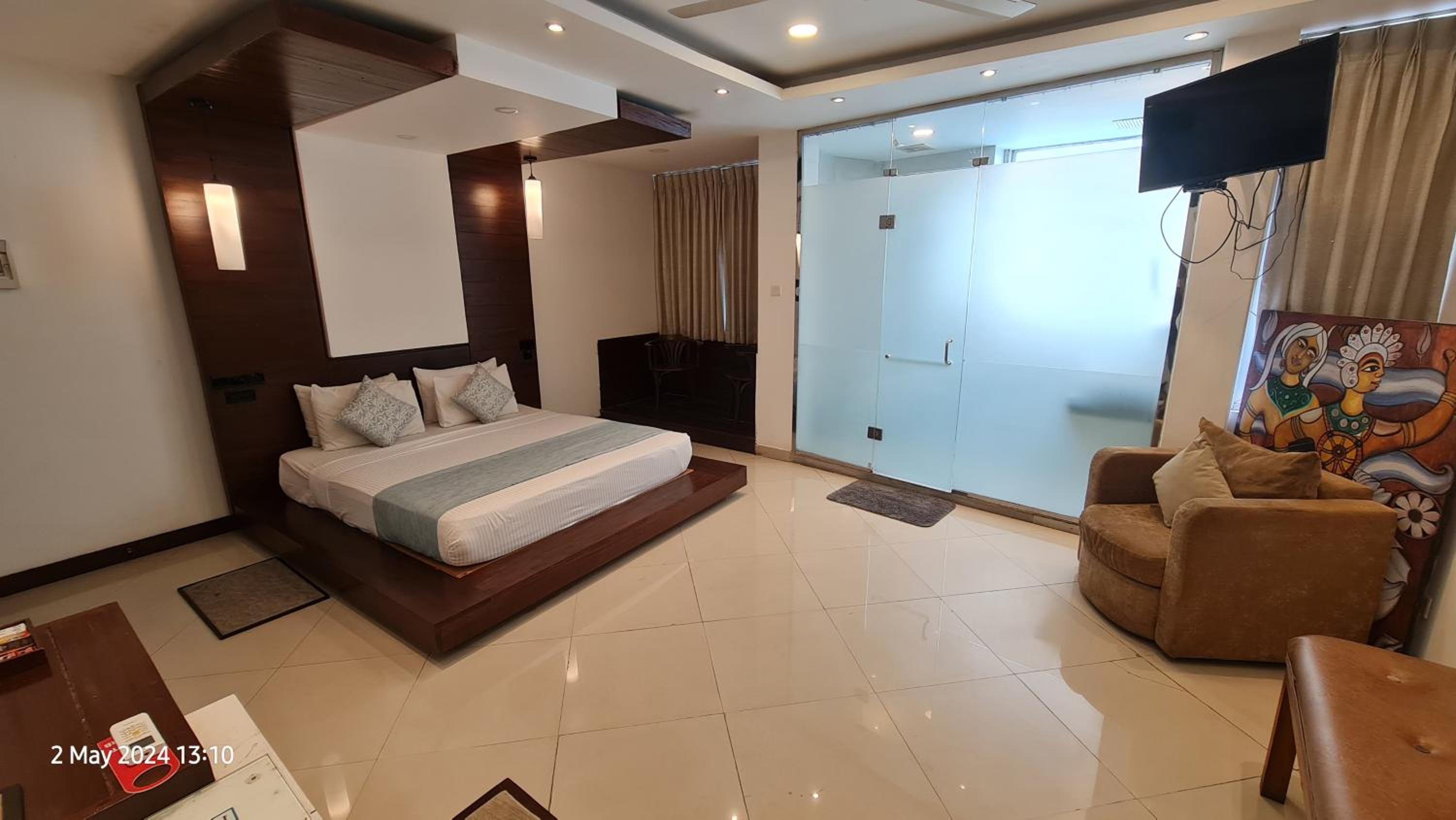 Deluxe Double Room with Shower