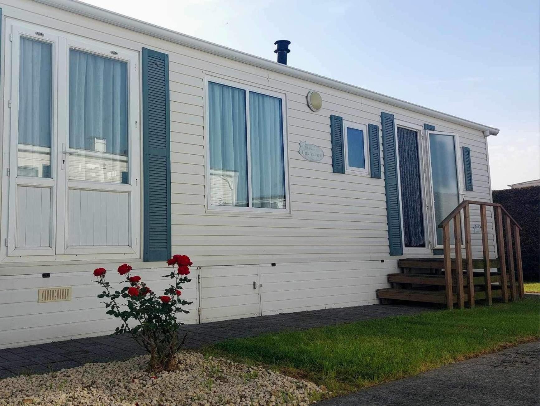 Mobile Home photo 3