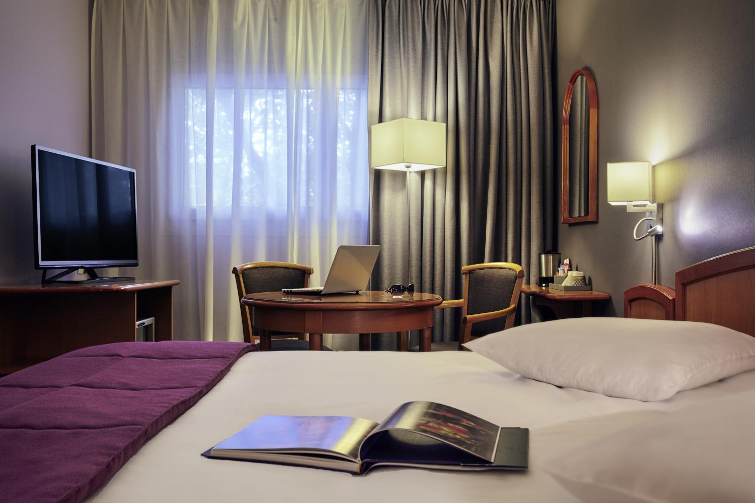 Classic Double Room - Photo 3