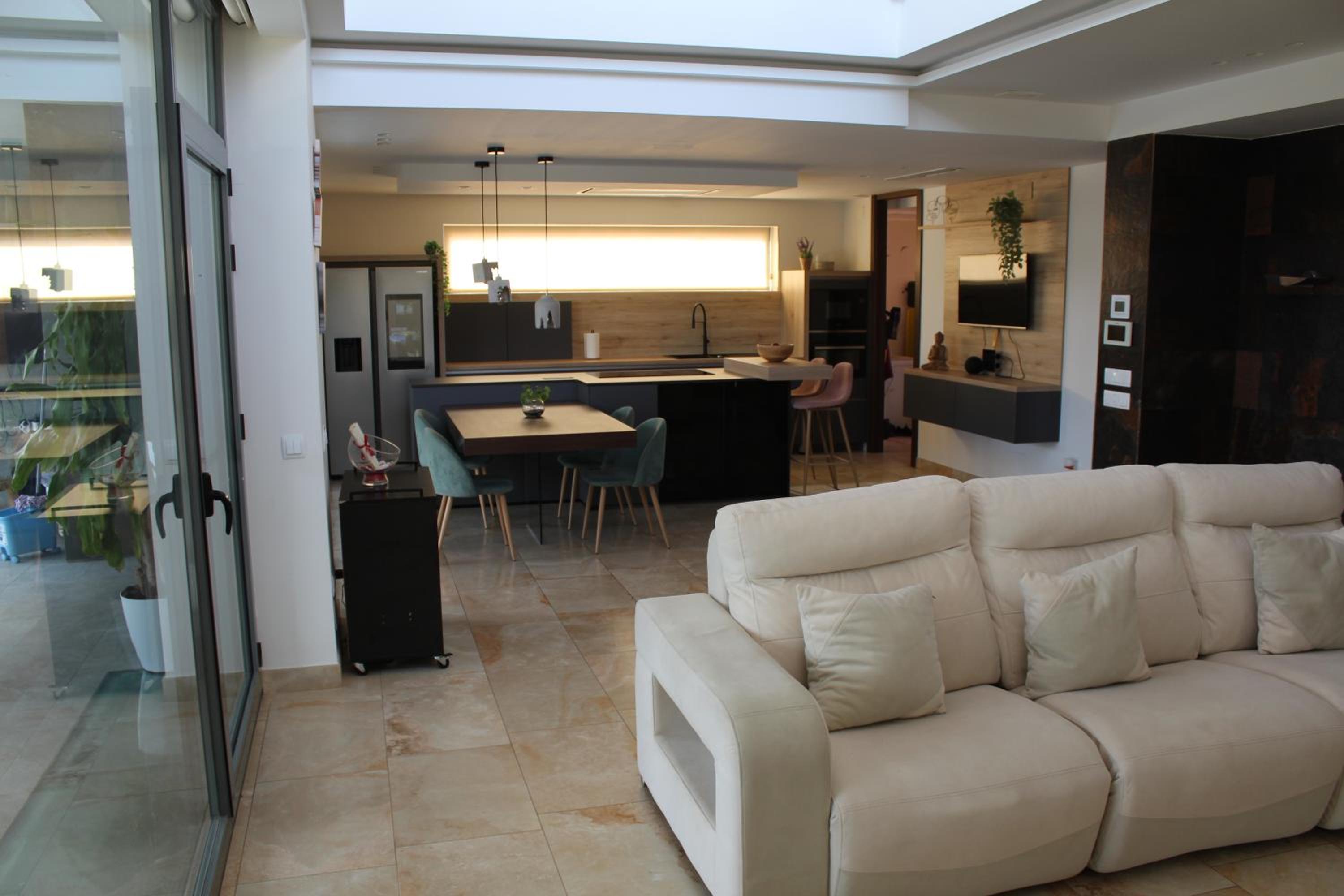 Casa de cuatro habitaciones