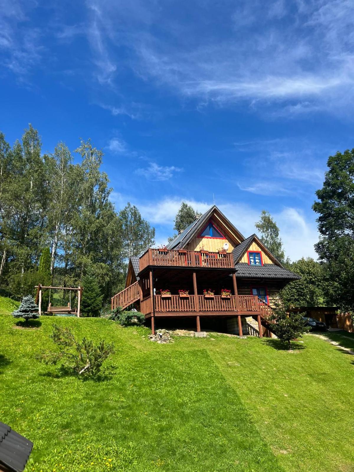 Three-Bedroom Chalet photo 1