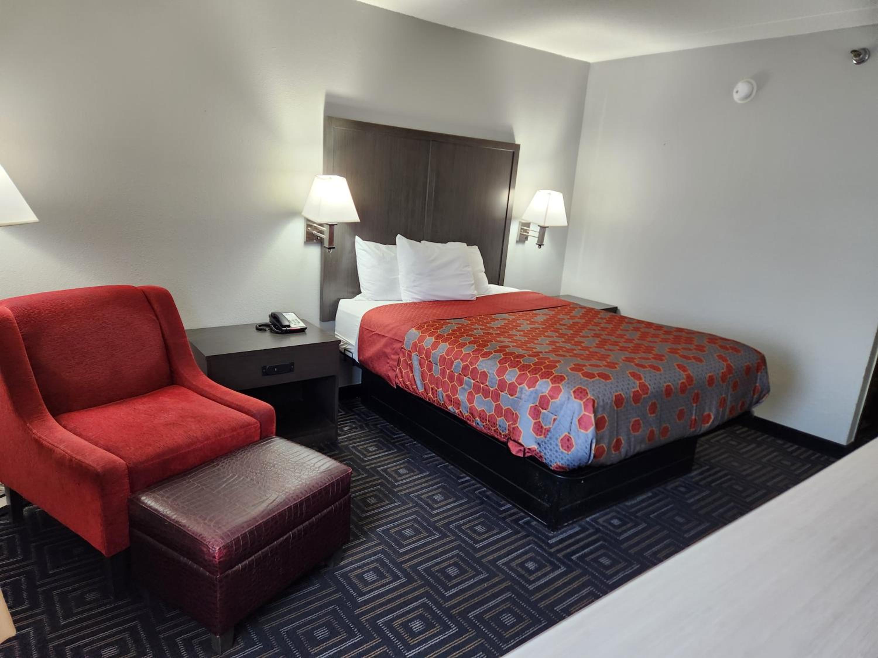 Queen Room - Disability Access/Non-Smoking - Photo 6