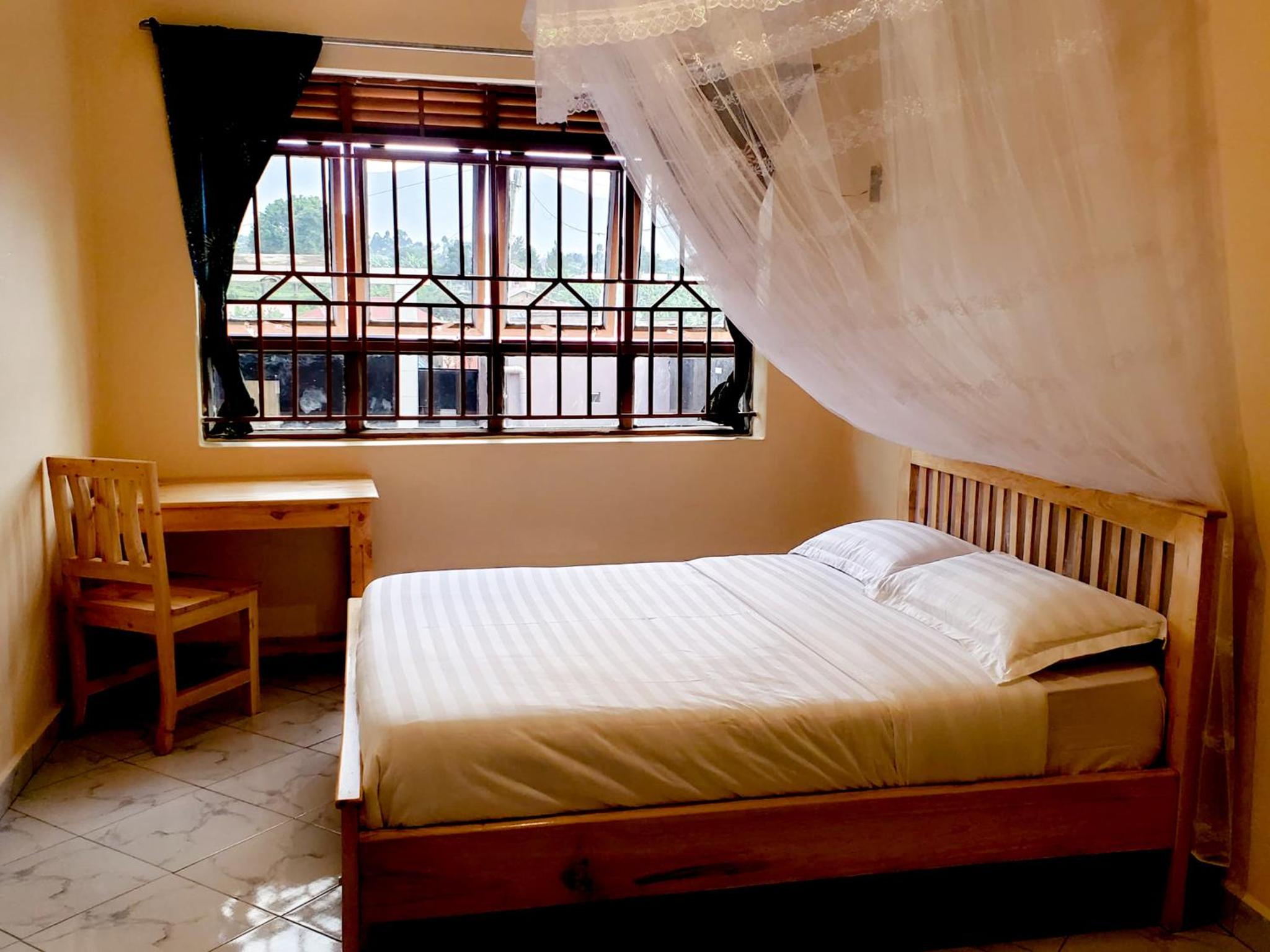 Double Room with Private Bathroom photo 1