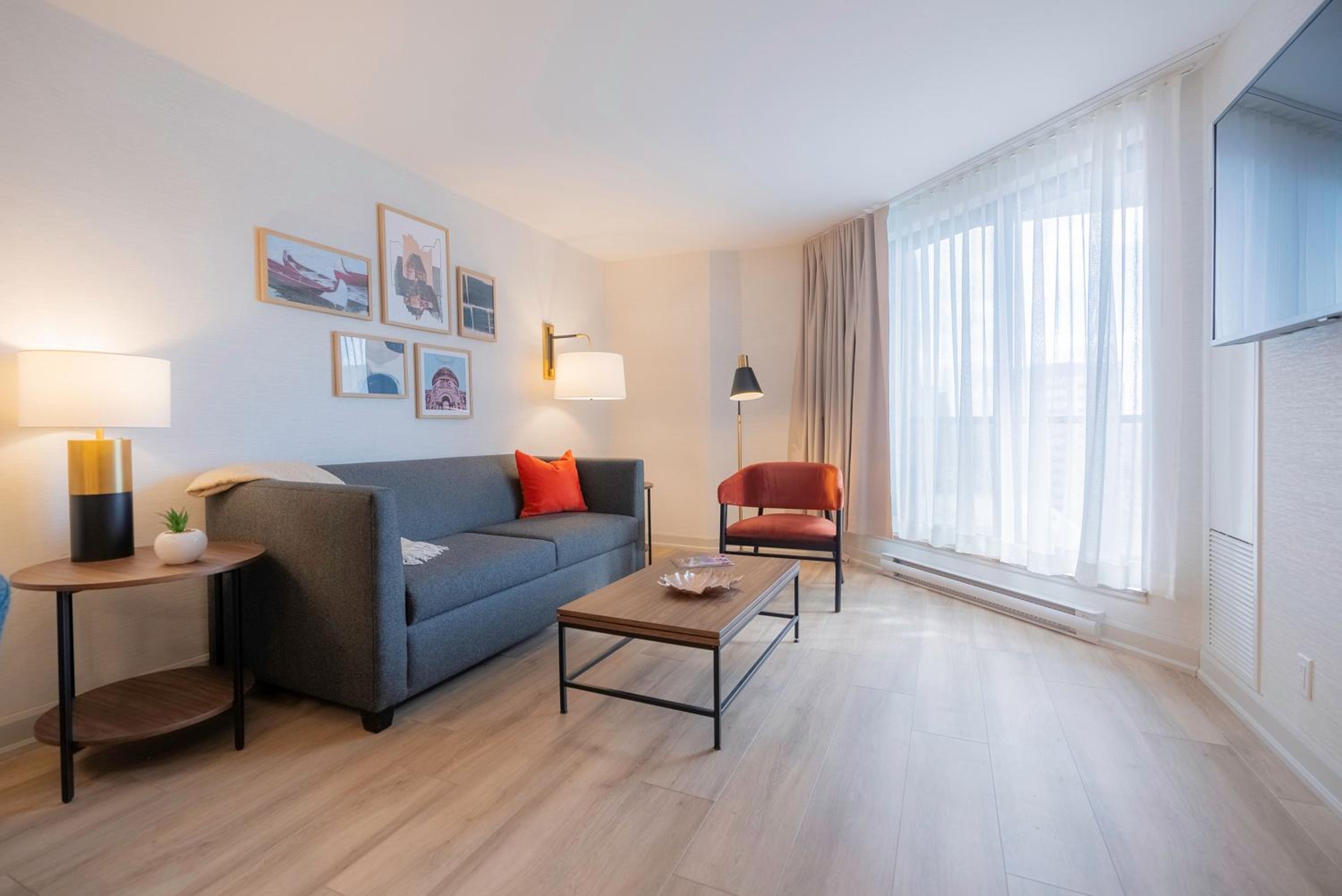 Modern One Bedroom Suite