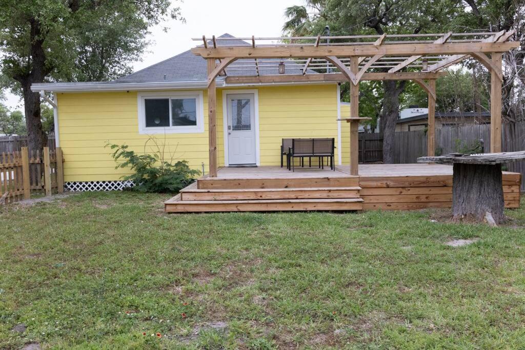 Two-Bedroom House photo 2