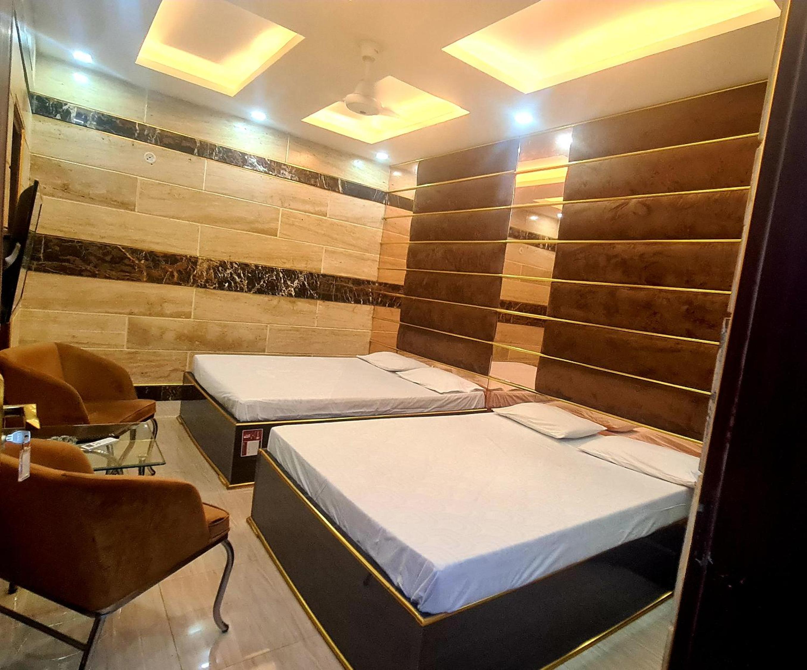 One-Bedroom Family Apartment
