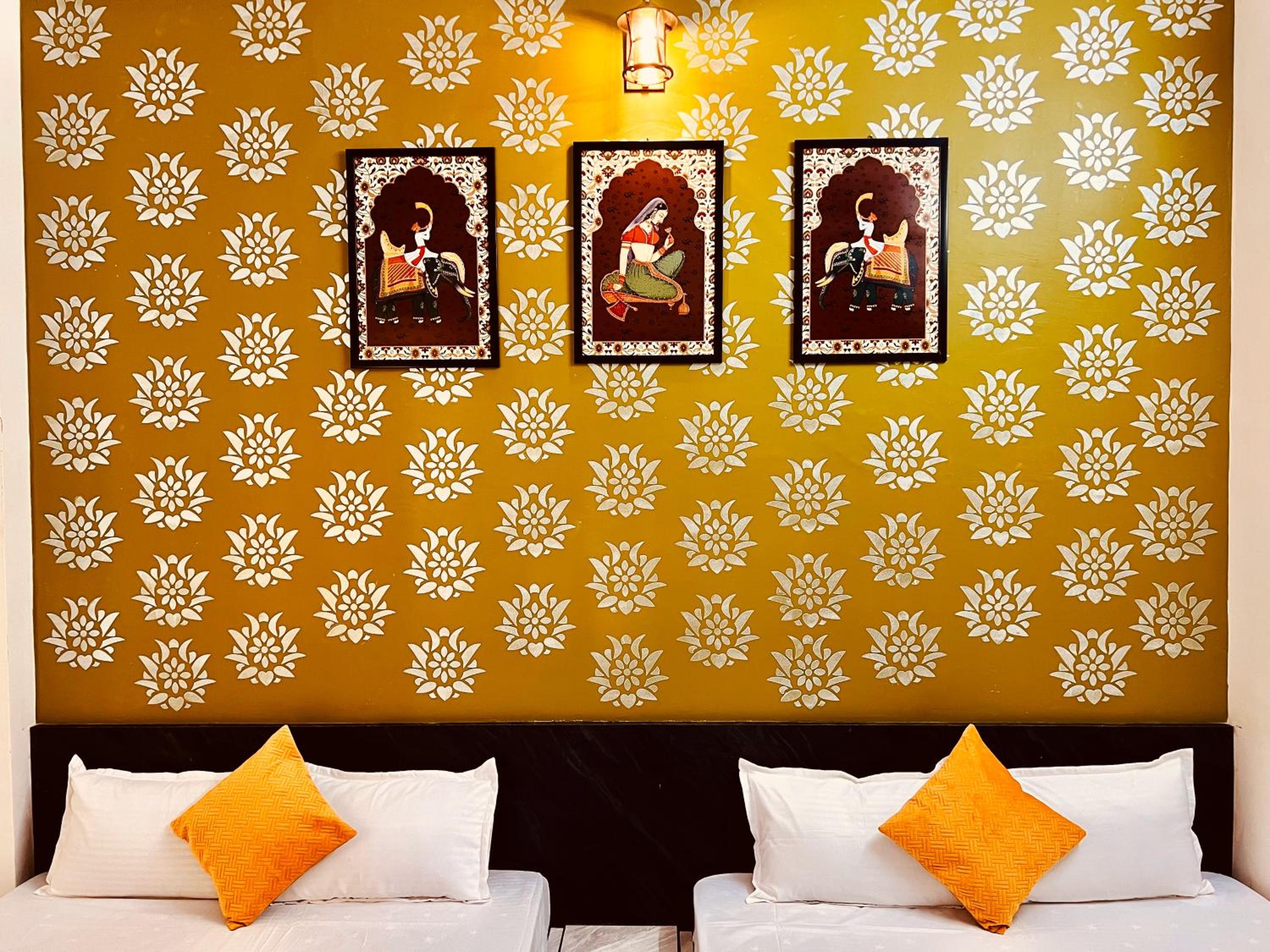 Family Room photo 1