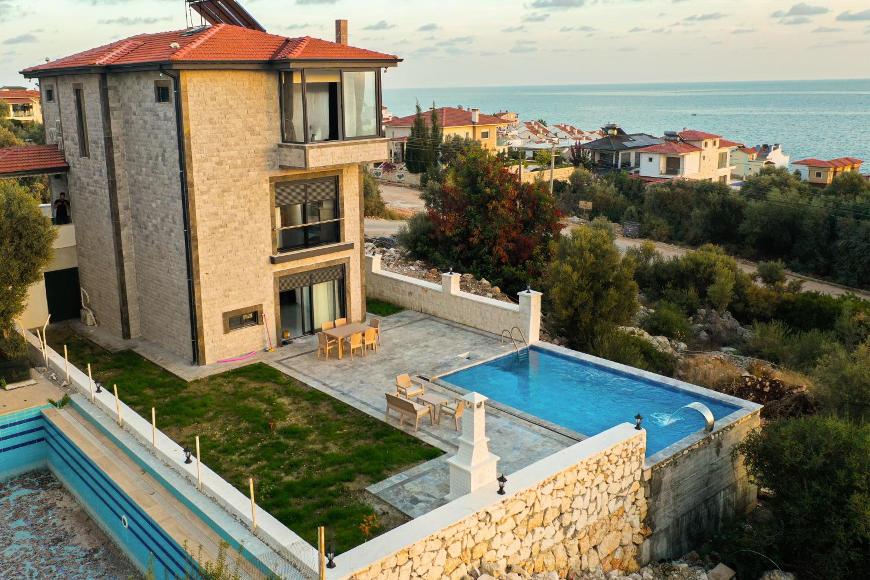 Villa photo 2