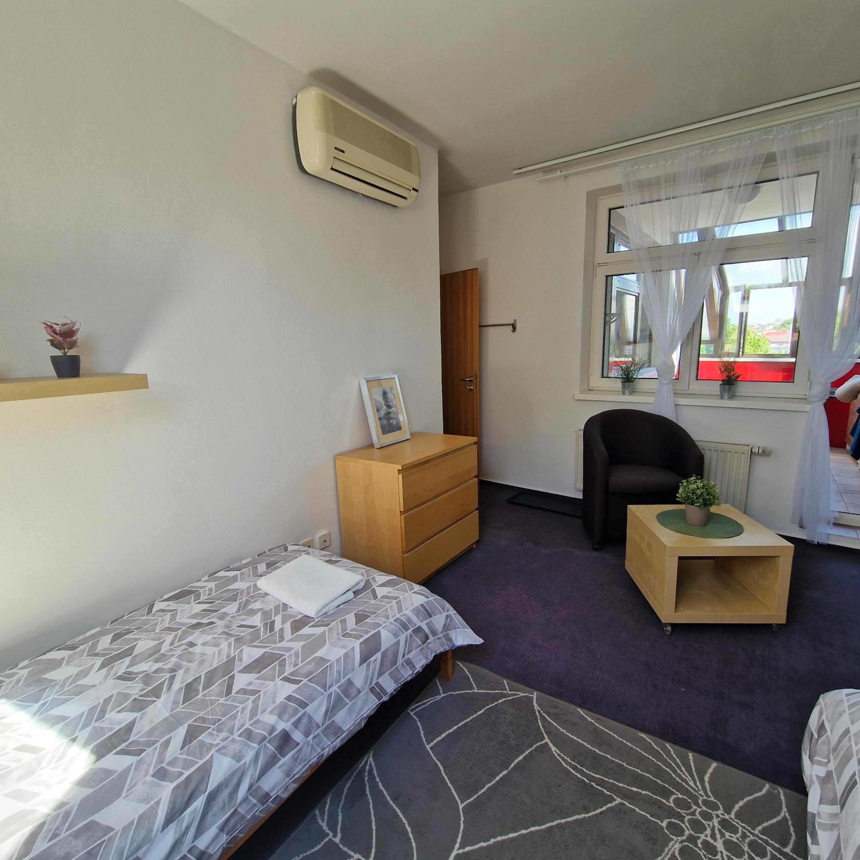 Quadruple Room with Shared Bathroom photo 1