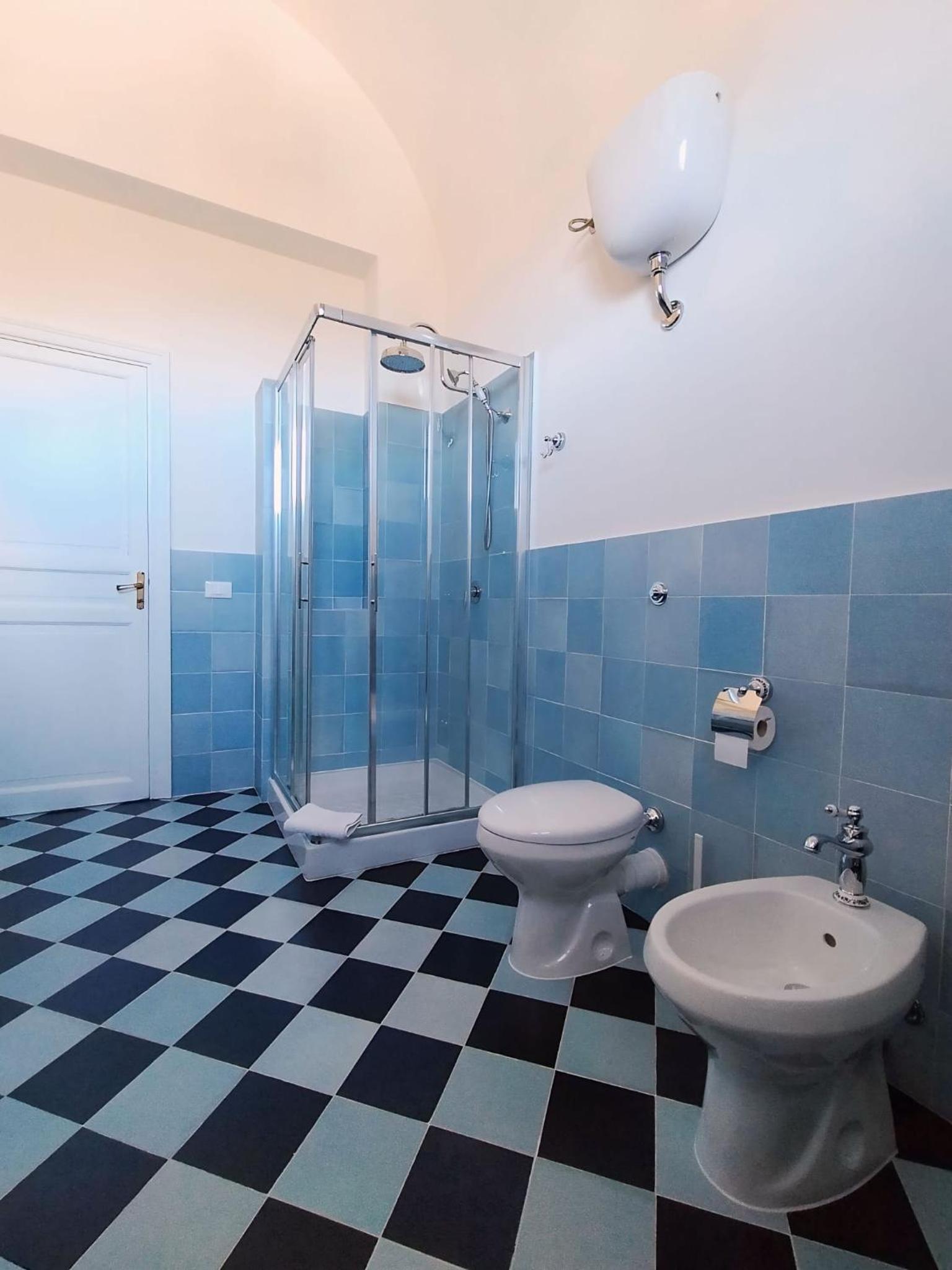 Deluxe Double Room with Balcony and Sea View photo 2