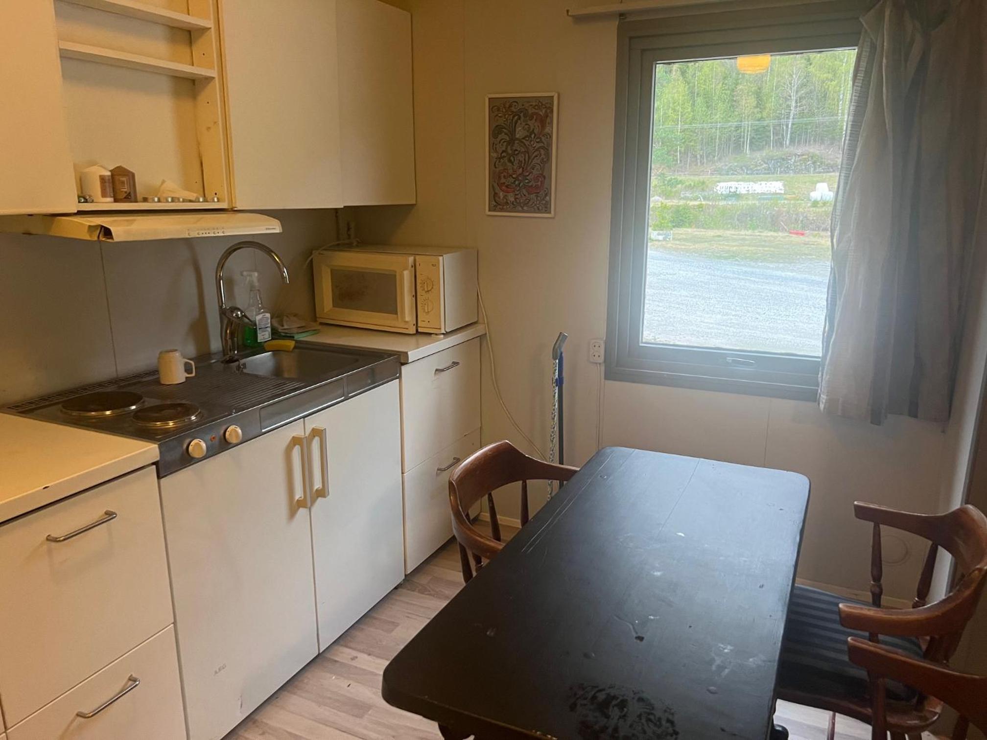 Three-Bedroom Apartment With Balcony photo 1