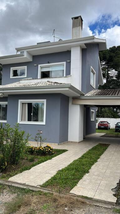 Three-Bedroom House photo 2