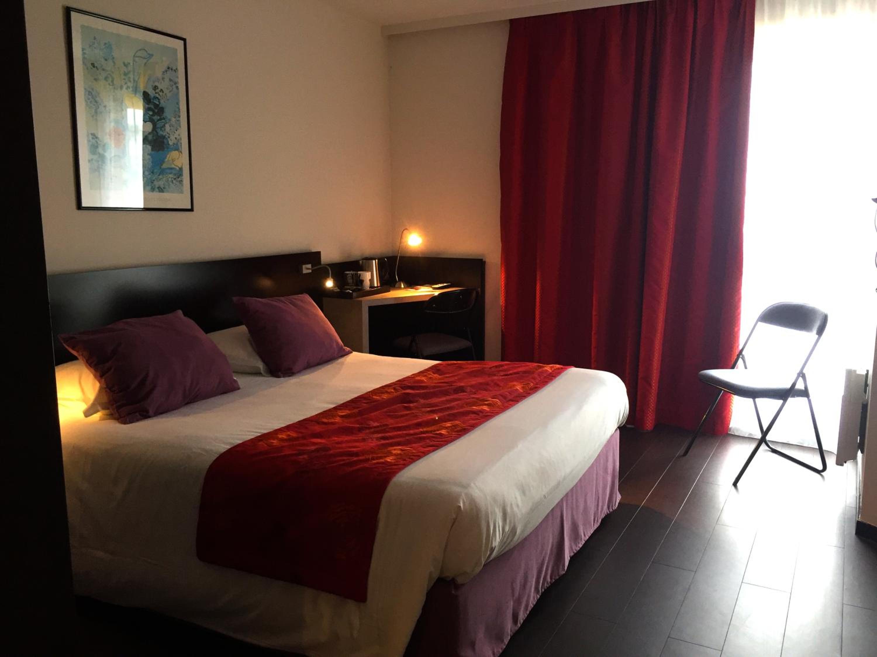 Double Room - Disability Access photo 1