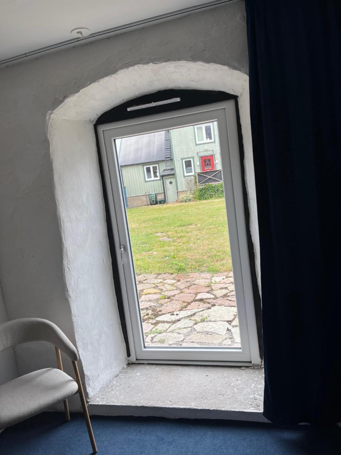 Deluxe Double Room with Balcony photo 2