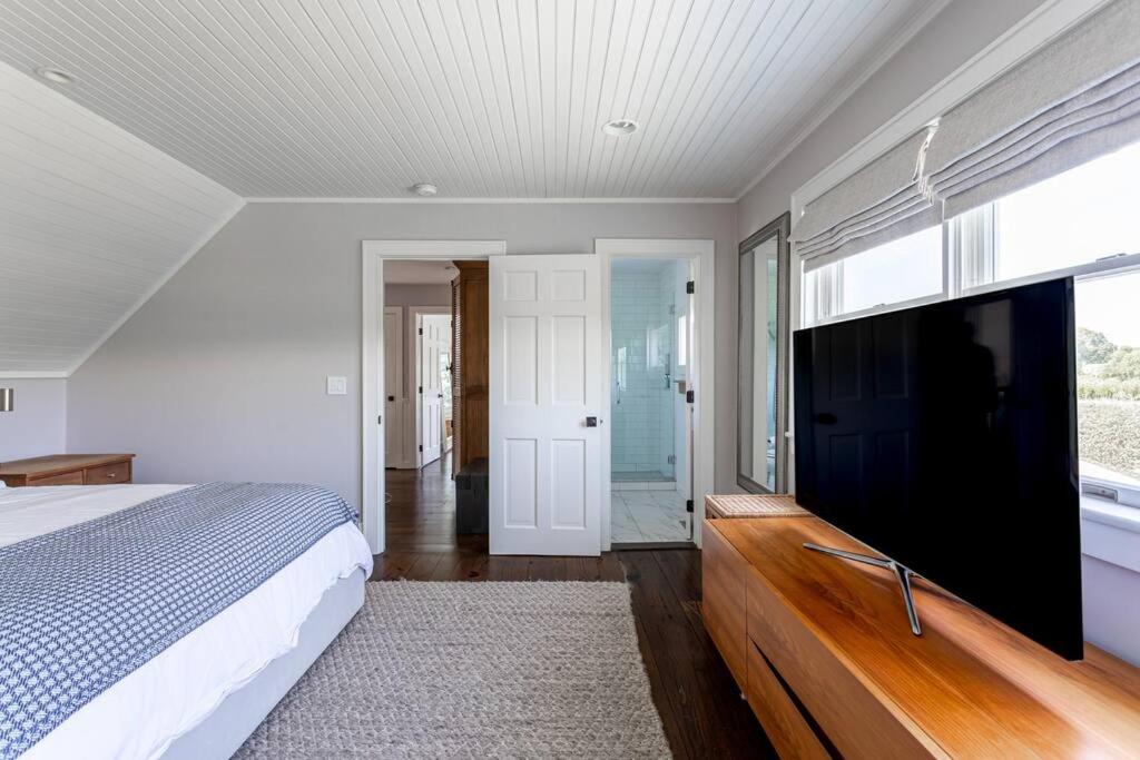Four-Bedroom House photo 1