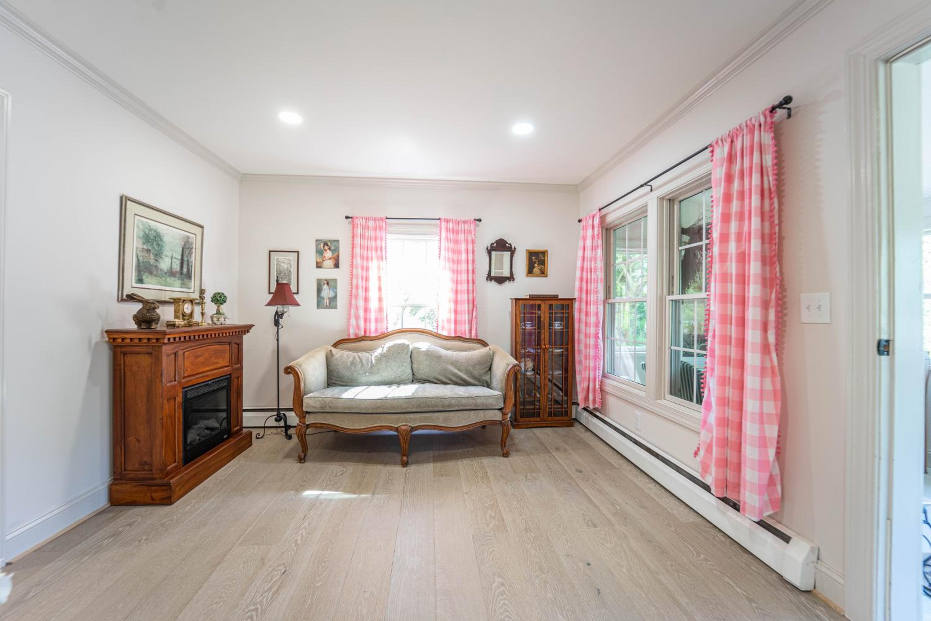 Three-Bedroom Townhouse photo 3