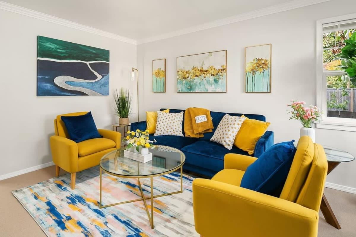 Family Room photo 1