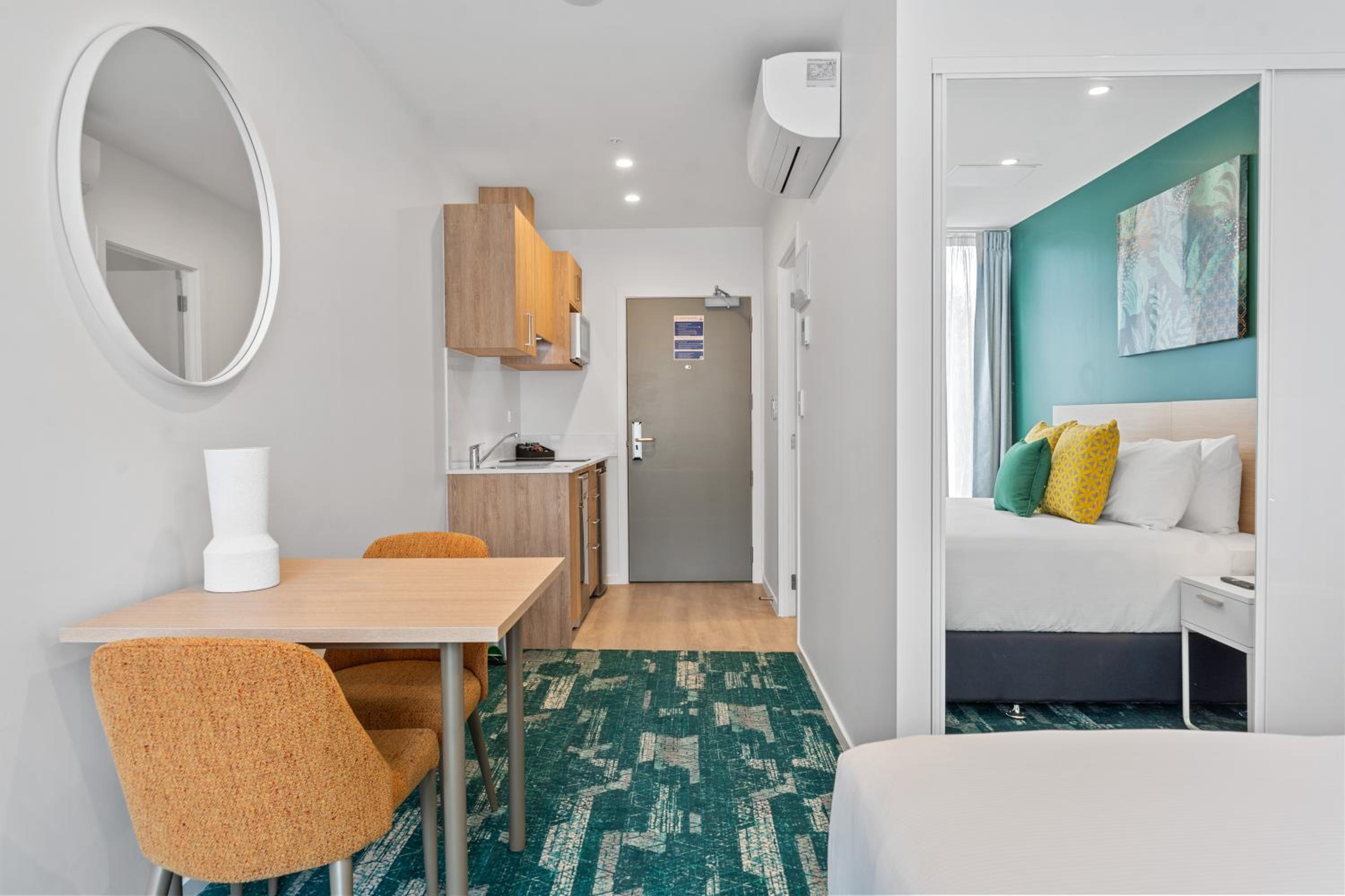Studio Apartment - Photo 9