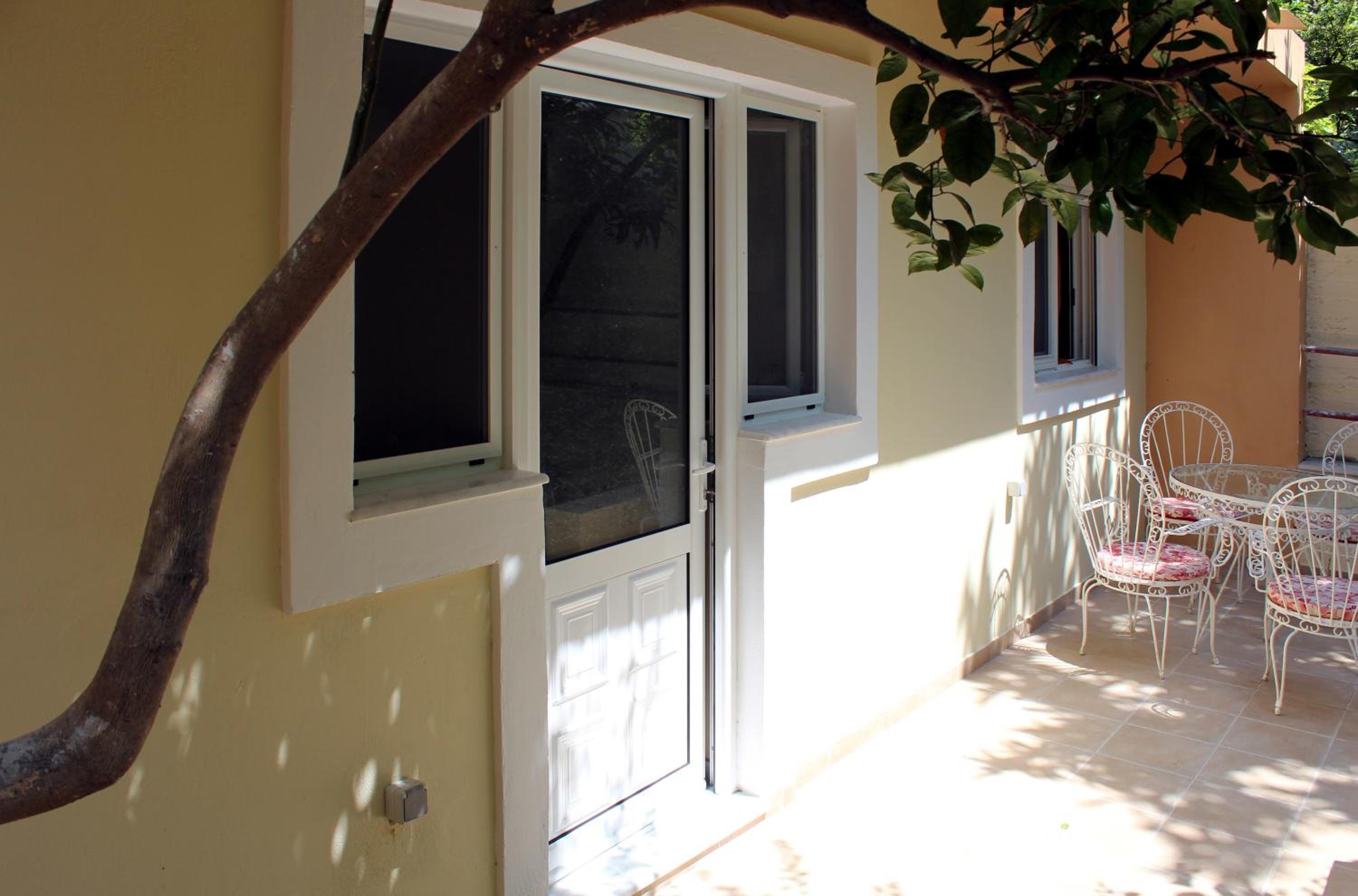 Apartment with Garden Access (2-4 Adults) photo 3