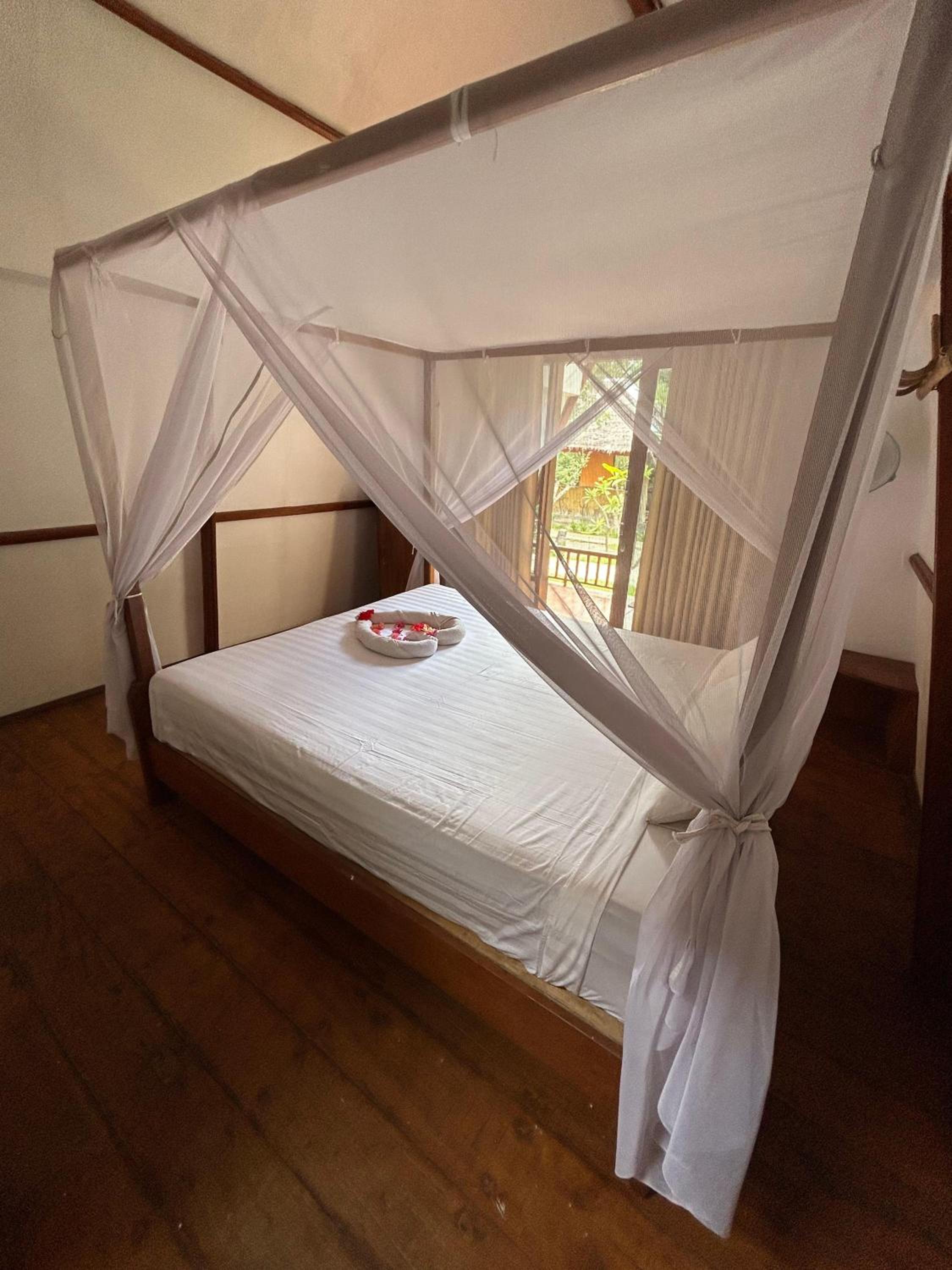 One Bedroom Bungalow with Airconditioner